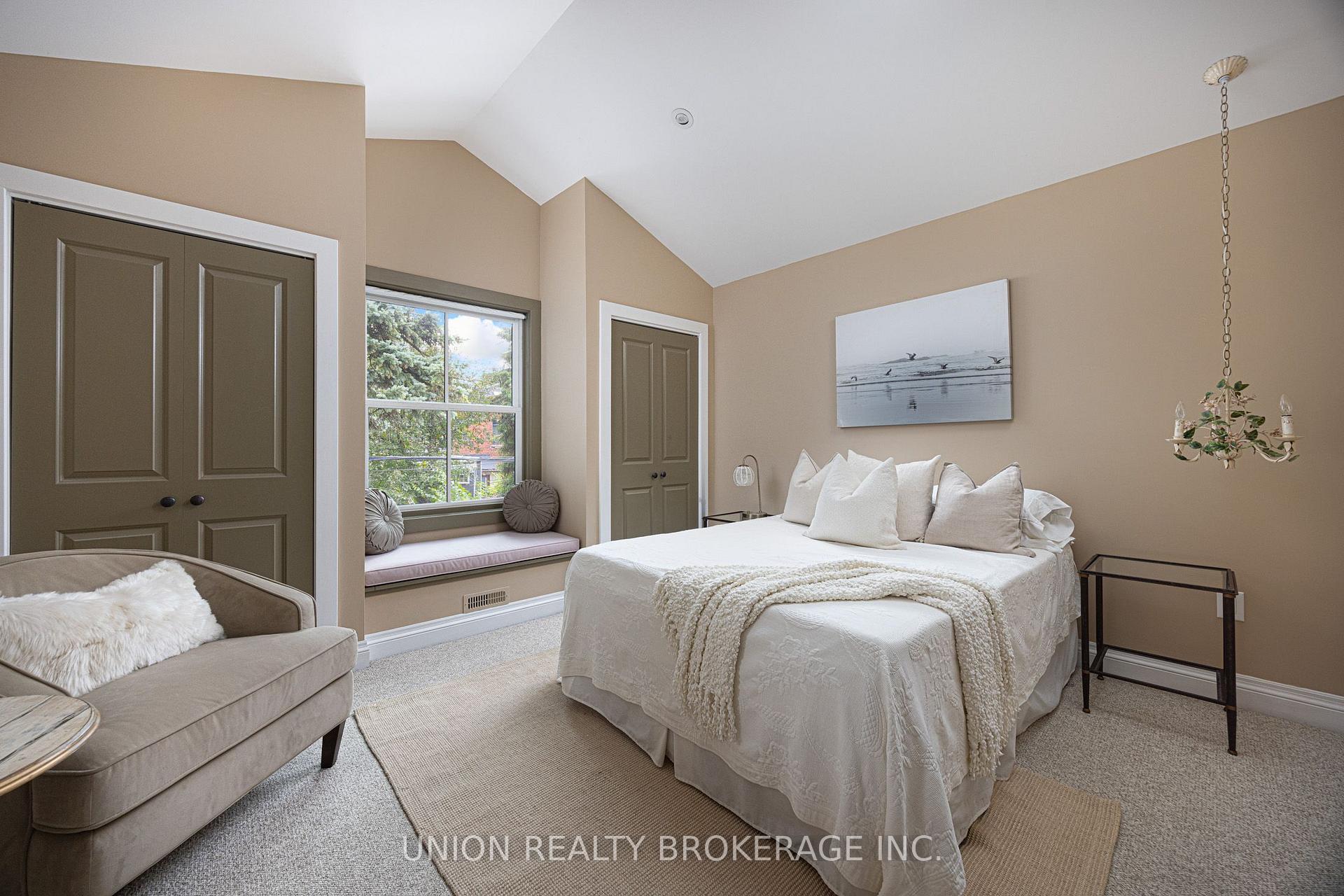 Photo 14 of 221 Craven Road, Toronto, Greenwood-Coxwell — HOMEH