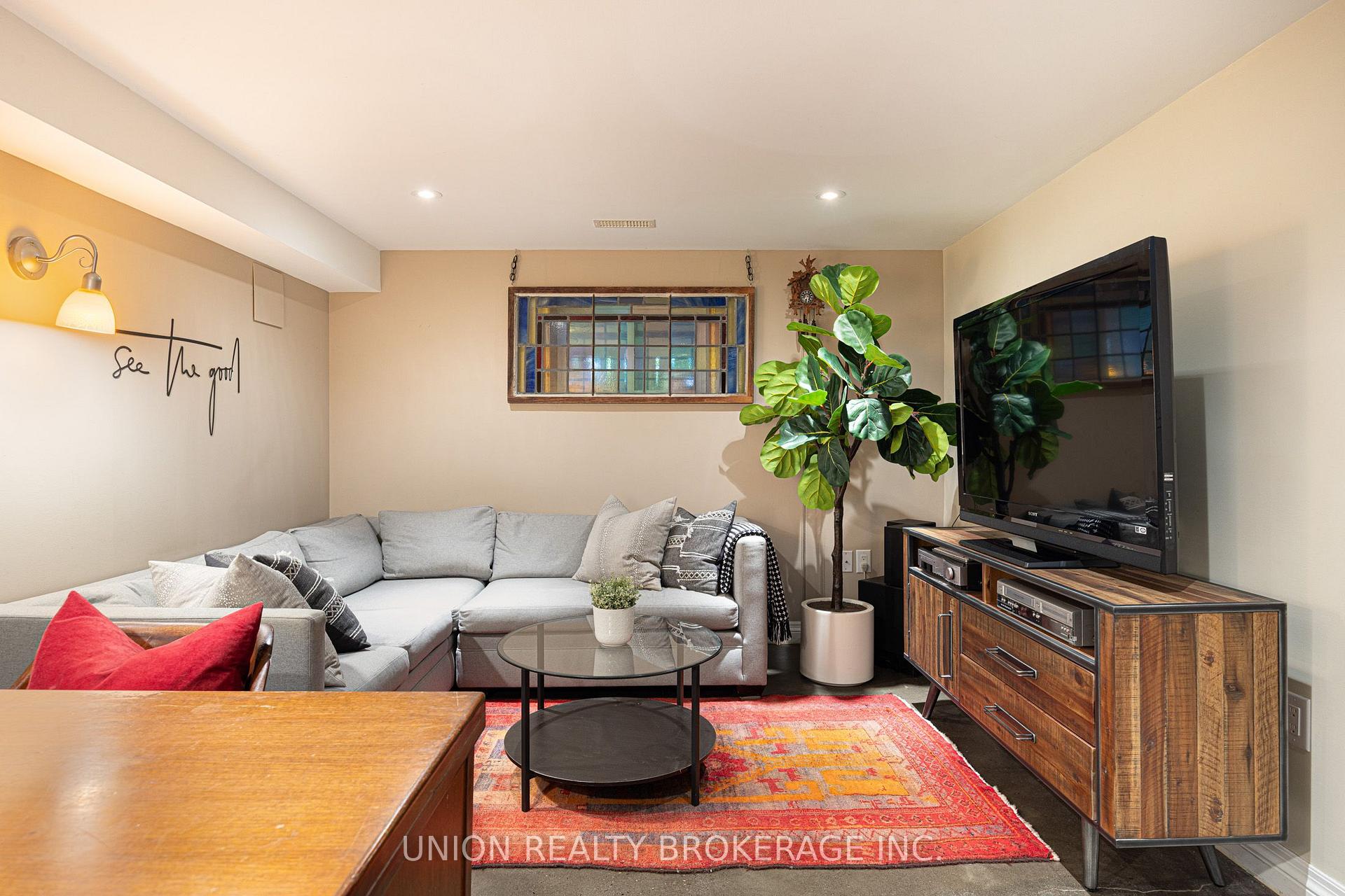 Photo 23 of 221 Craven Road, Toronto, Greenwood-Coxwell — HOMEH