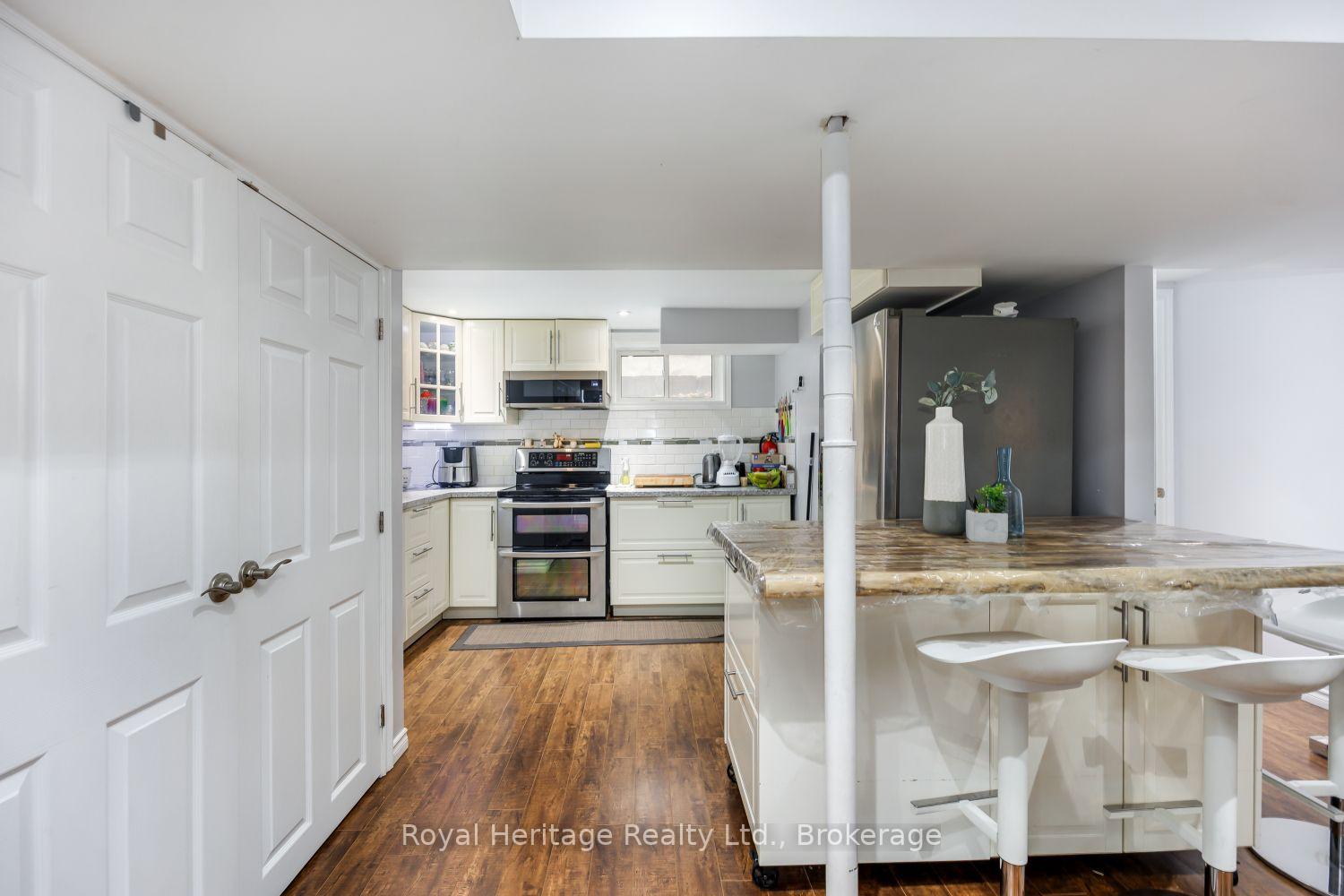 Photo 15 of 251 Elizabeth Street, Oshawa, McLaughlin — HOMEH