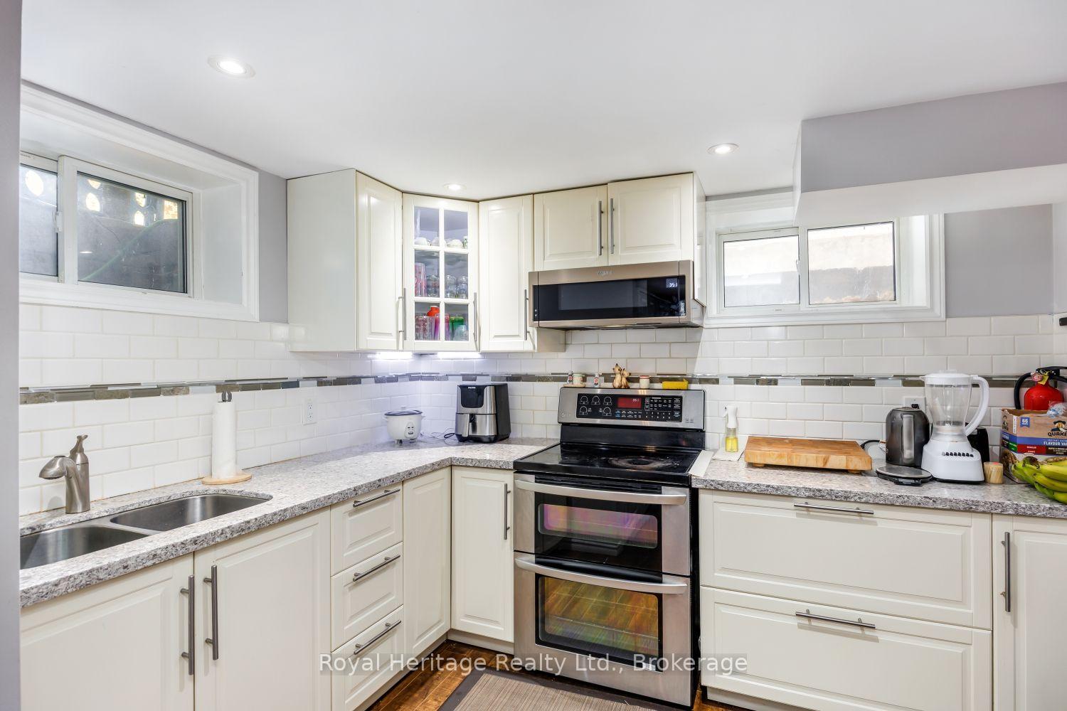 Photo 16 of 251 Elizabeth Street, Oshawa, McLaughlin — HOMEH