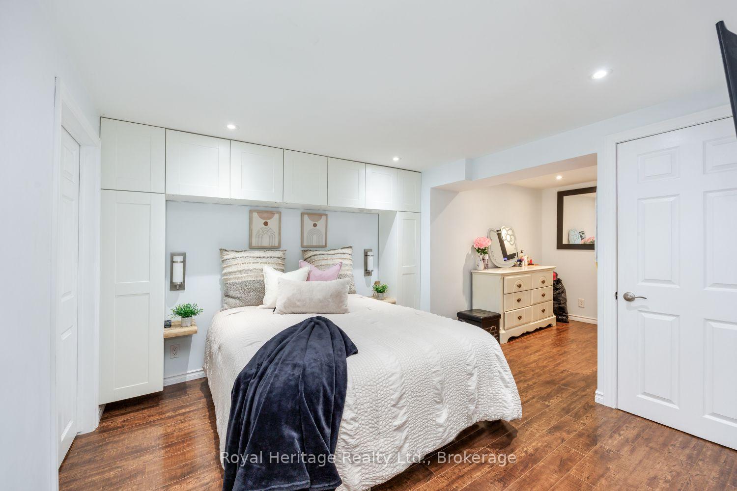 Photo 17 of 251 Elizabeth Street, Oshawa, McLaughlin — HOMEH