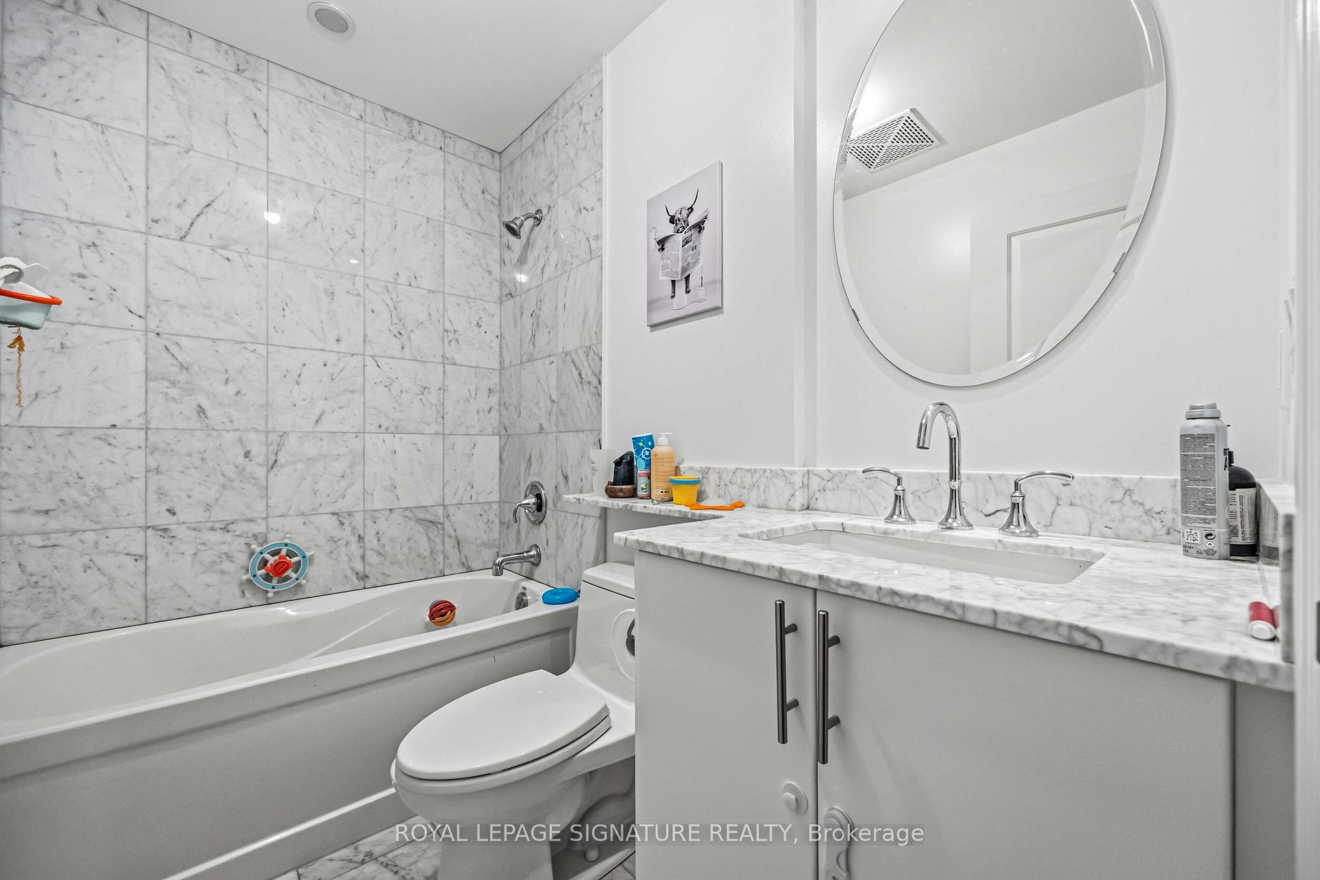 Photo 32 of Unit 3403, 35 Balmuto Street, Toronto, Bay Street Corridor — HOMEH