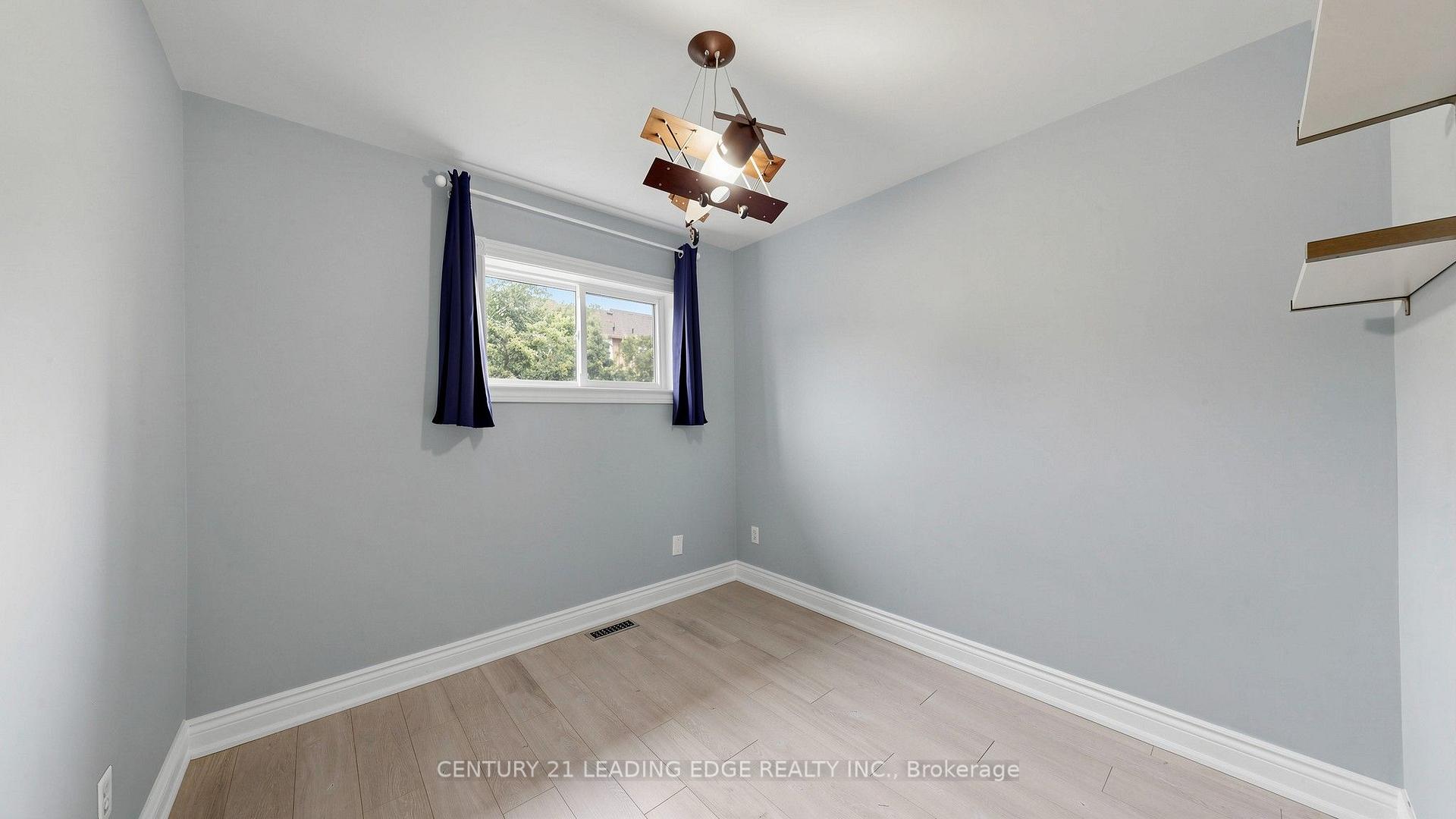 Photo 28 of 209 Kelso Crescent, Vaughan, Maple — HOMEH