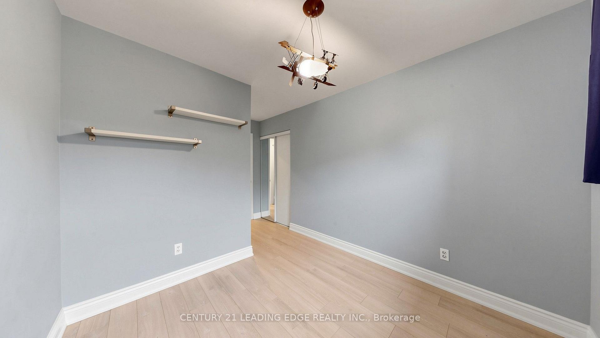 Photo 27 of 209 Kelso Crescent, Vaughan, Maple — HOMEH