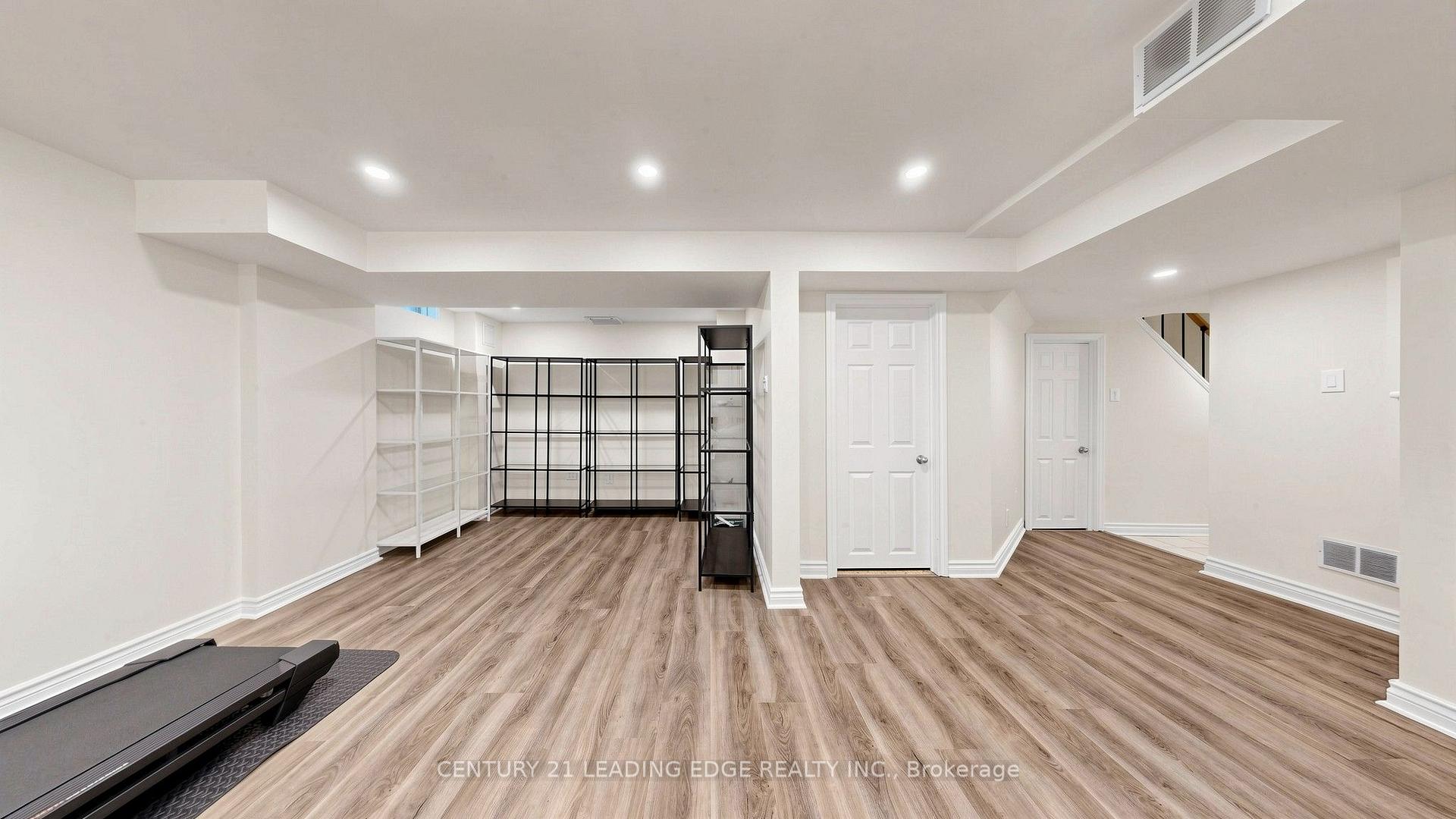 Photo 50 of 209 Kelso Crescent, Vaughan, Maple — HOMEH