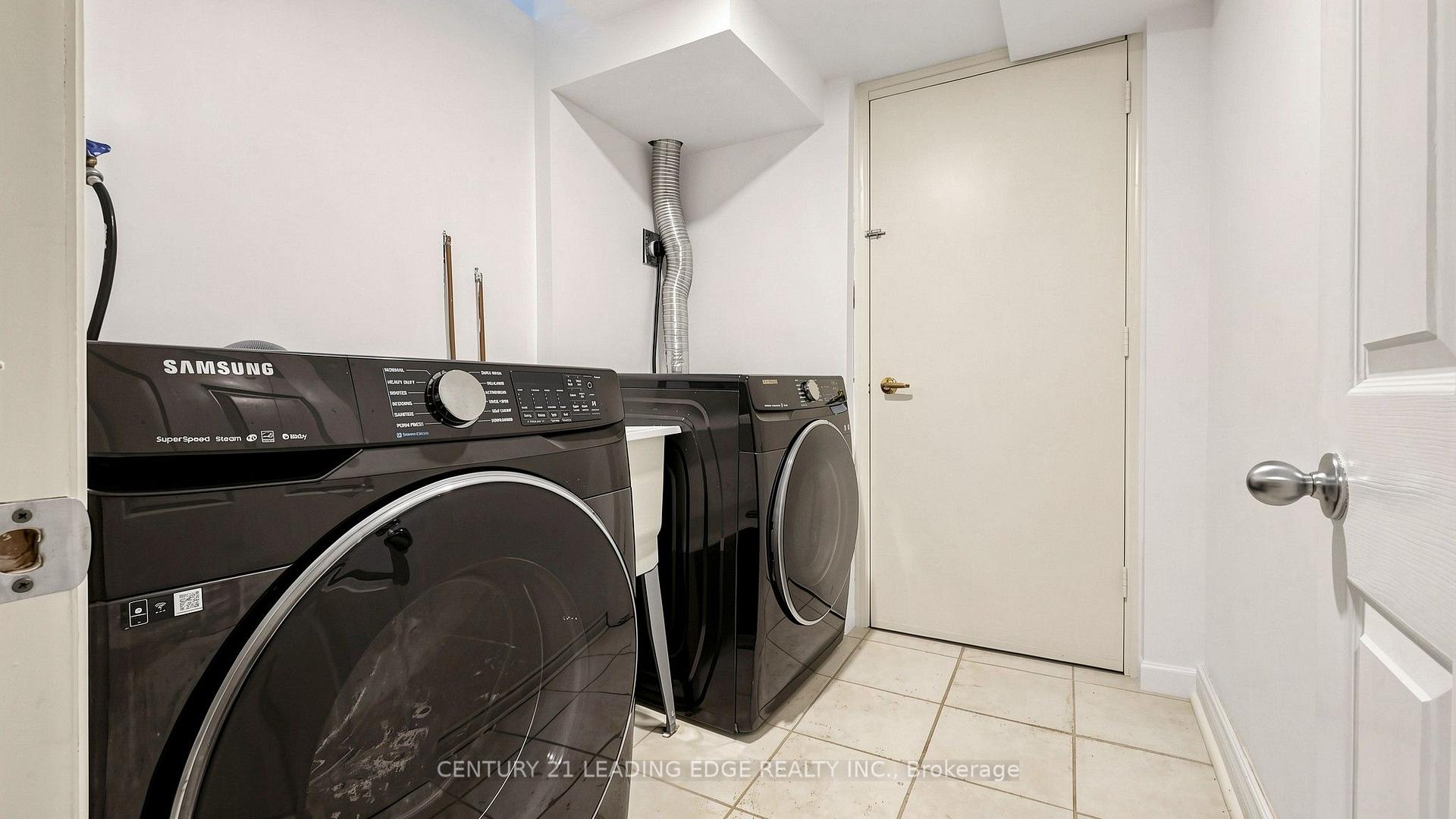 Photo 39 of 209 Kelso Crescent, Vaughan, Maple — HOMEH