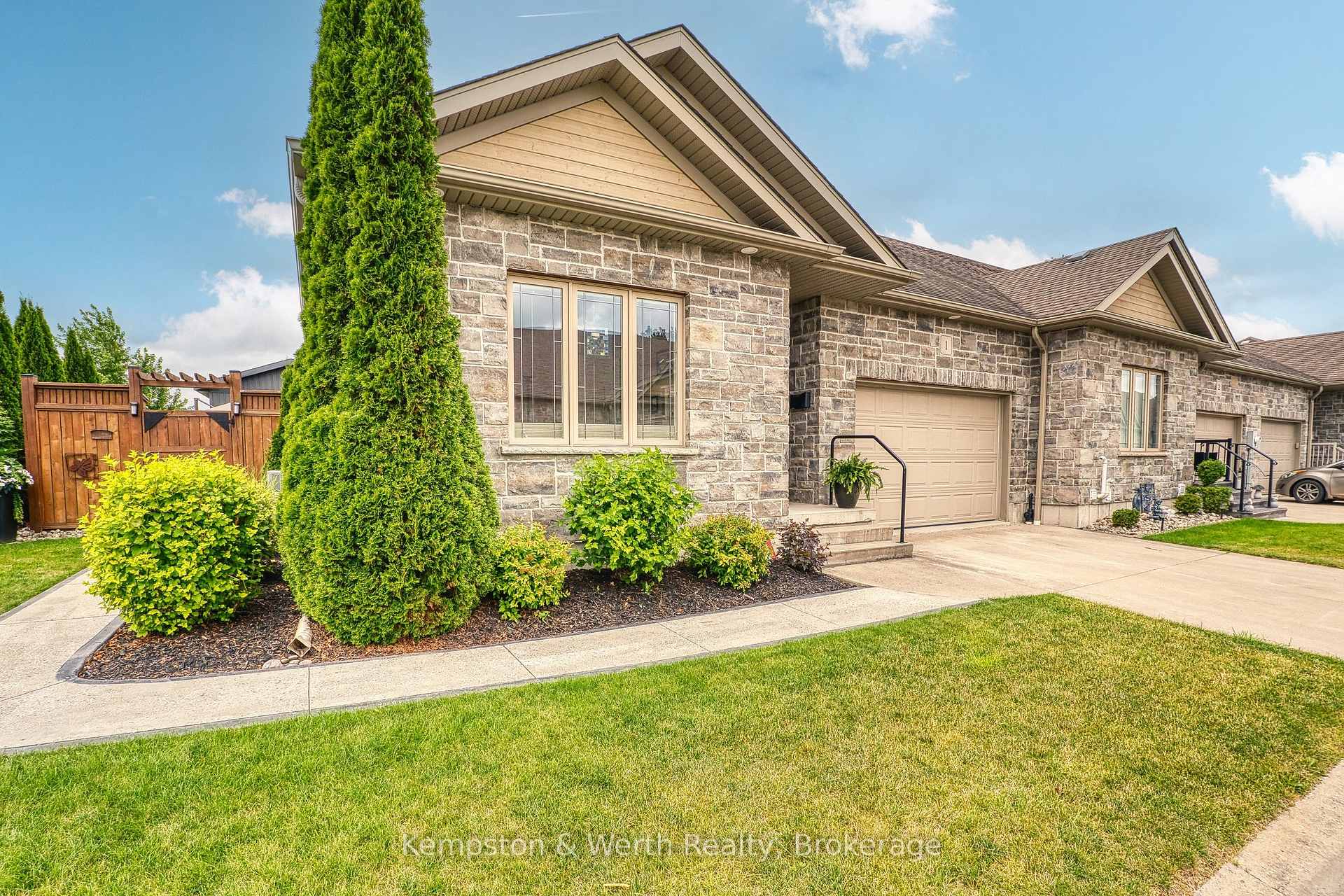 Photo 2 of Unit 1, 855 Wallace Avenue N, North Perth, Listowel — HOMEH