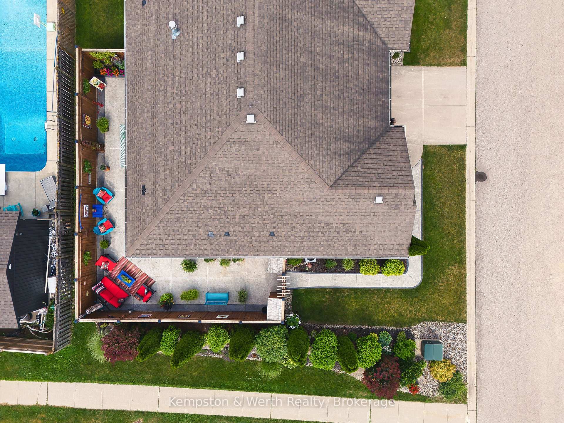 Photo 27 of Unit 1, 855 Wallace Avenue N, North Perth, Listowel — HOMEH