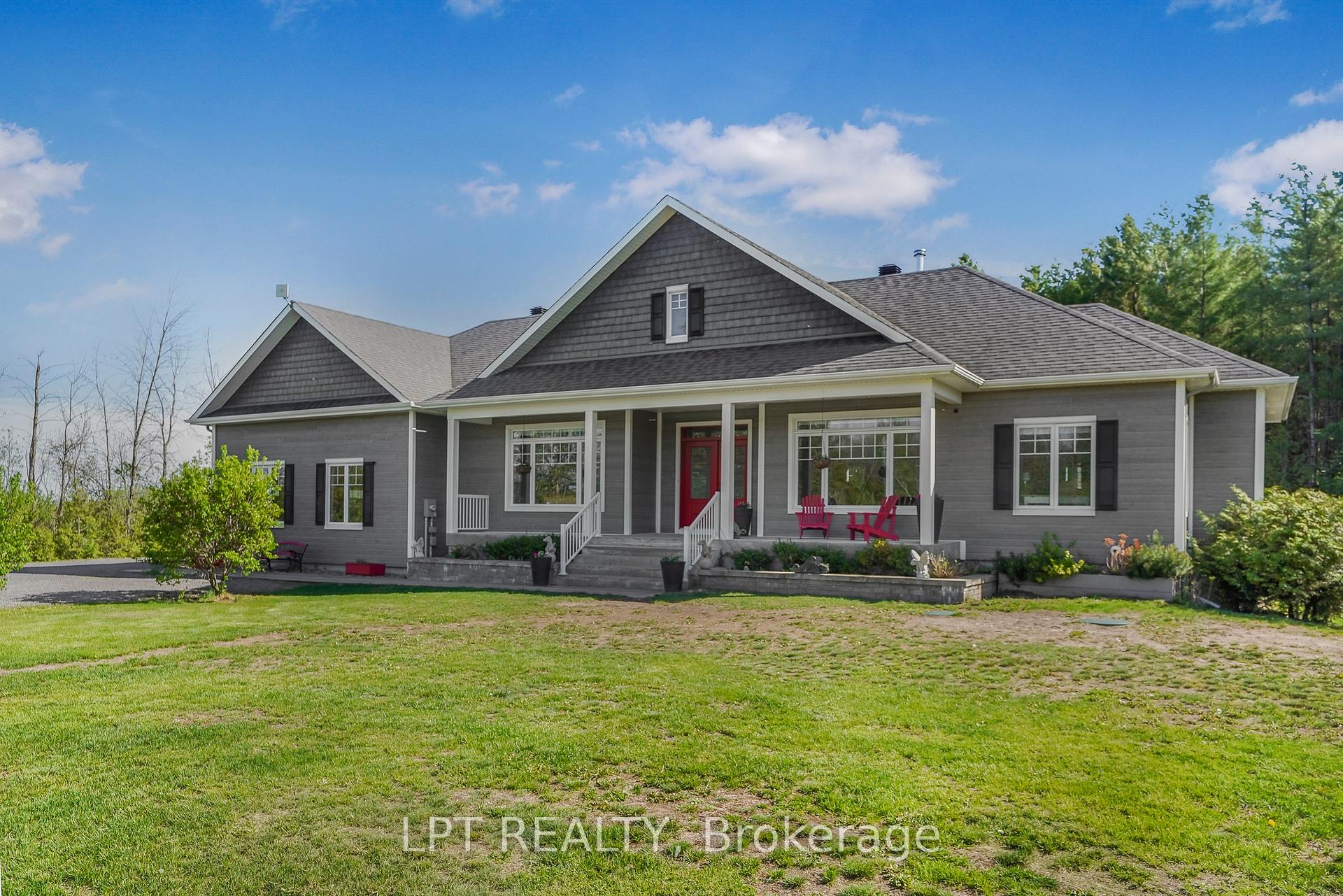 Photo 2 of 972 Aberdeen Road, Champlain, Champlain Twp — HOMEH