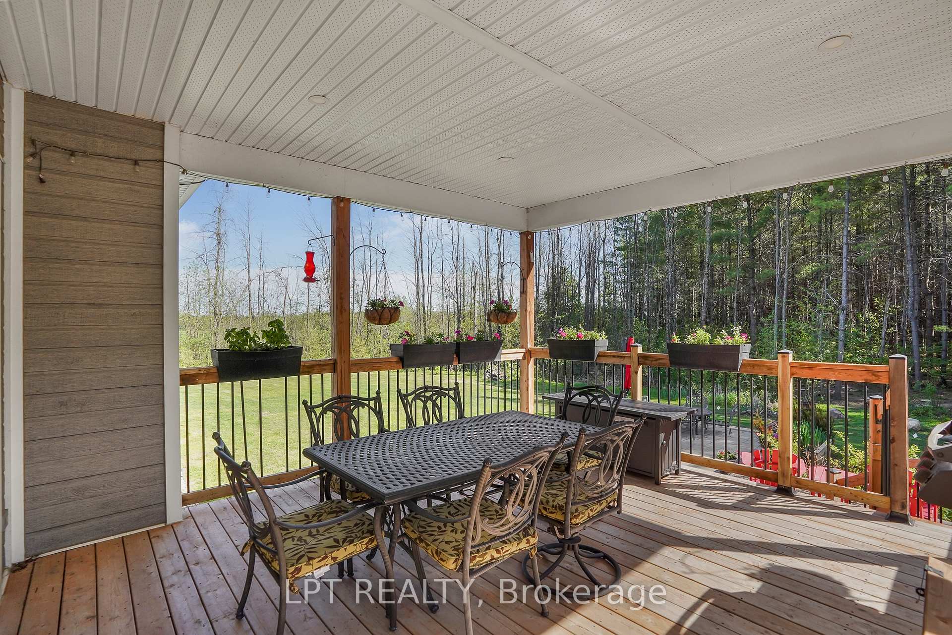 Photo 35 of 972 Aberdeen Road, Champlain, Champlain Twp — HOMEH