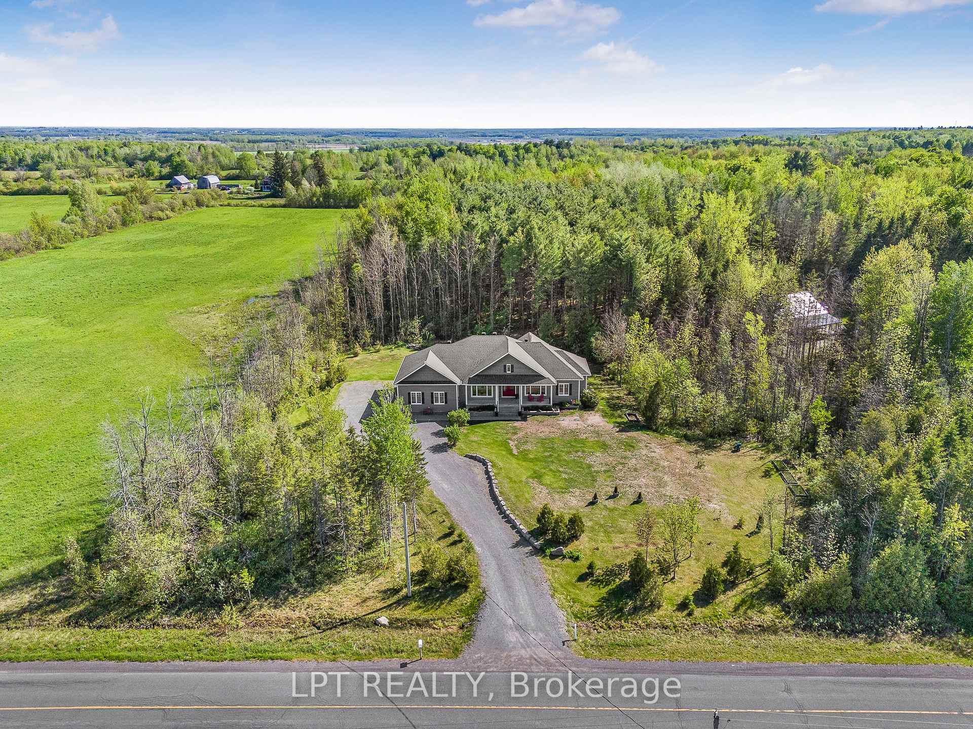 Photo 43 of 972 Aberdeen Road, Champlain, Champlain Twp — HOMEH