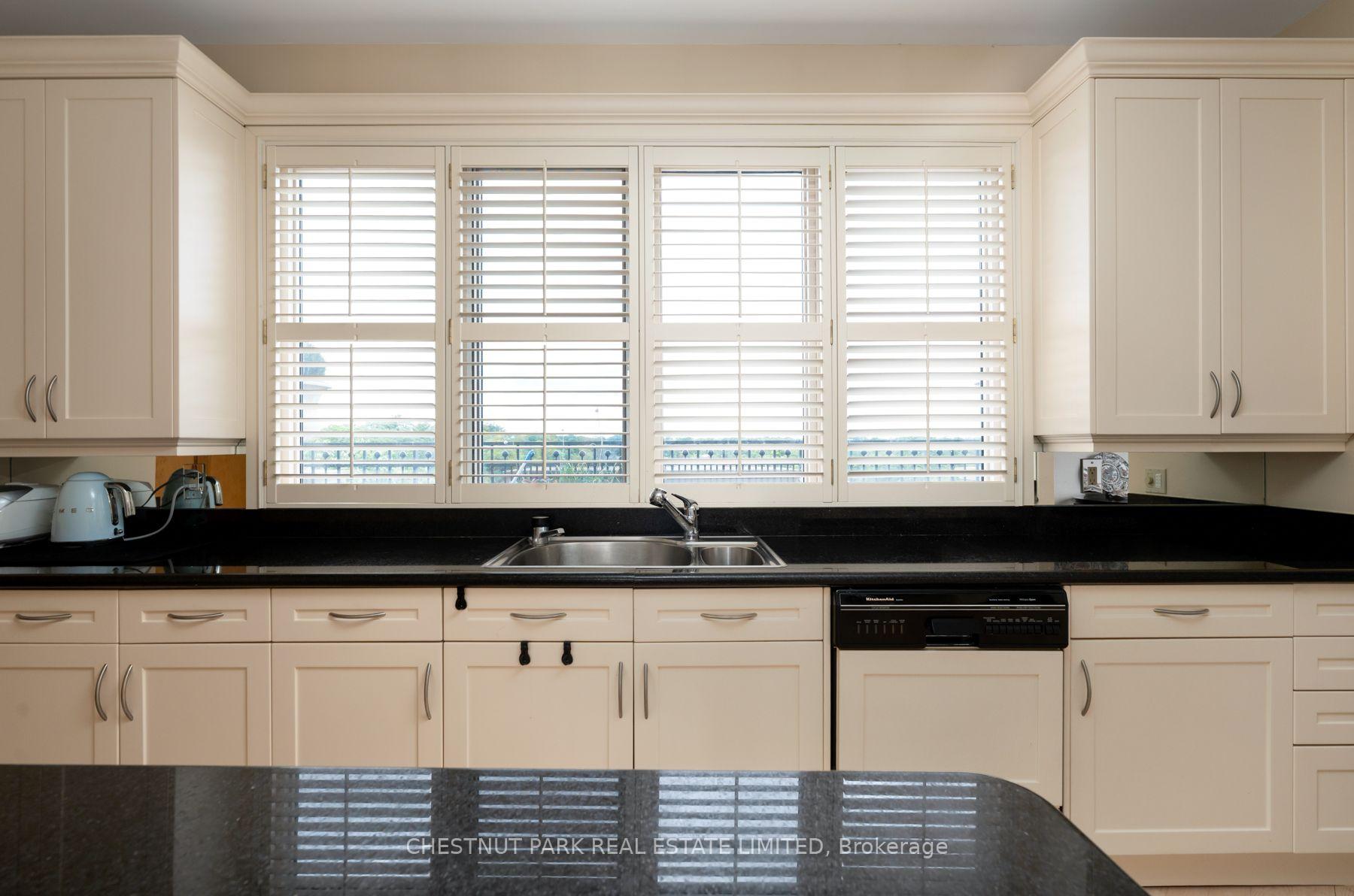 Photo 17 of Unit 9B, 1 Chedington Place, North York, Bridle Path-Sunnybrook-York Mills — HOMEH