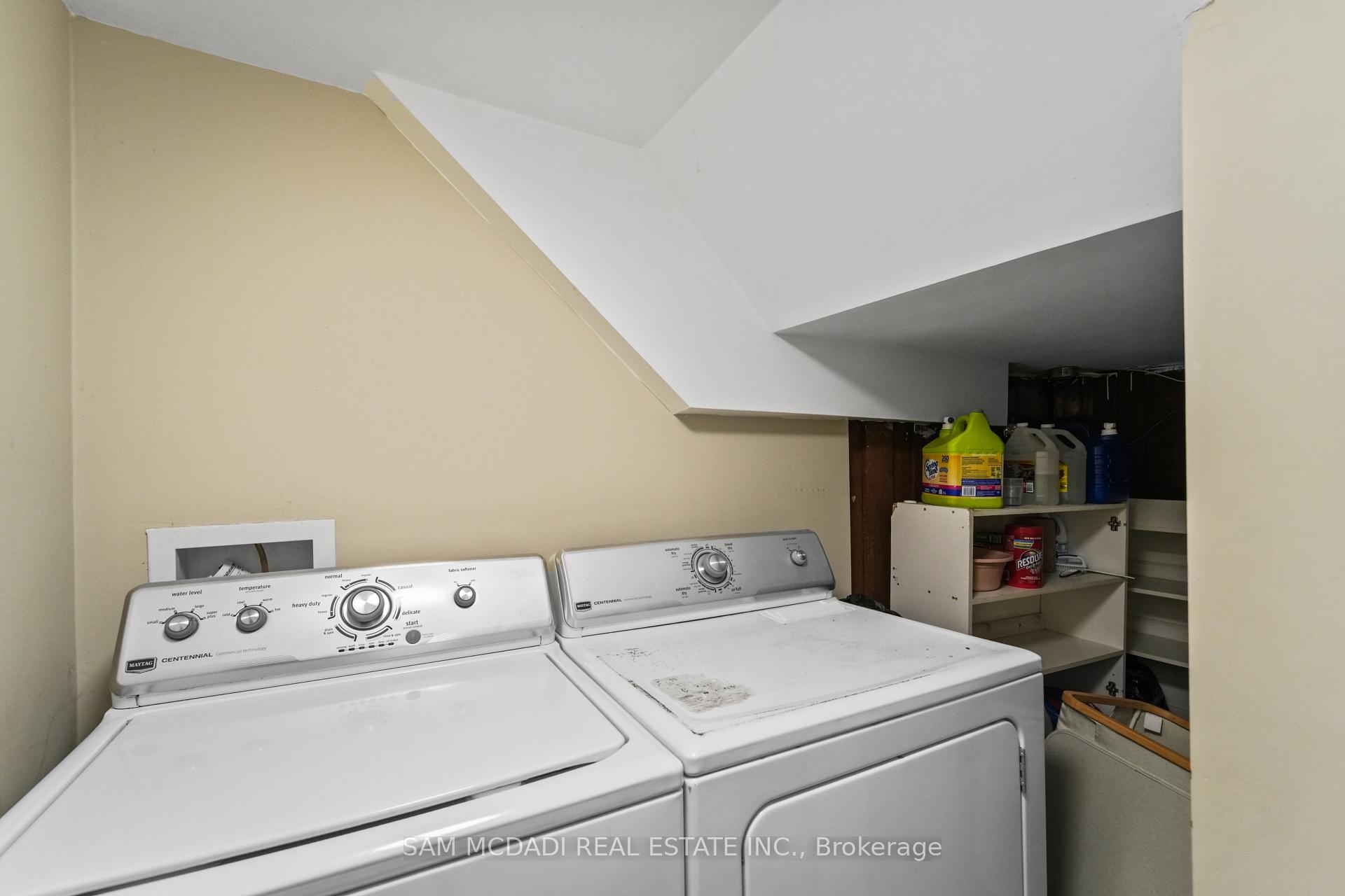 Photo 18 of 1821 Christopher Road, Mississauga, Clarkson — HOMEH