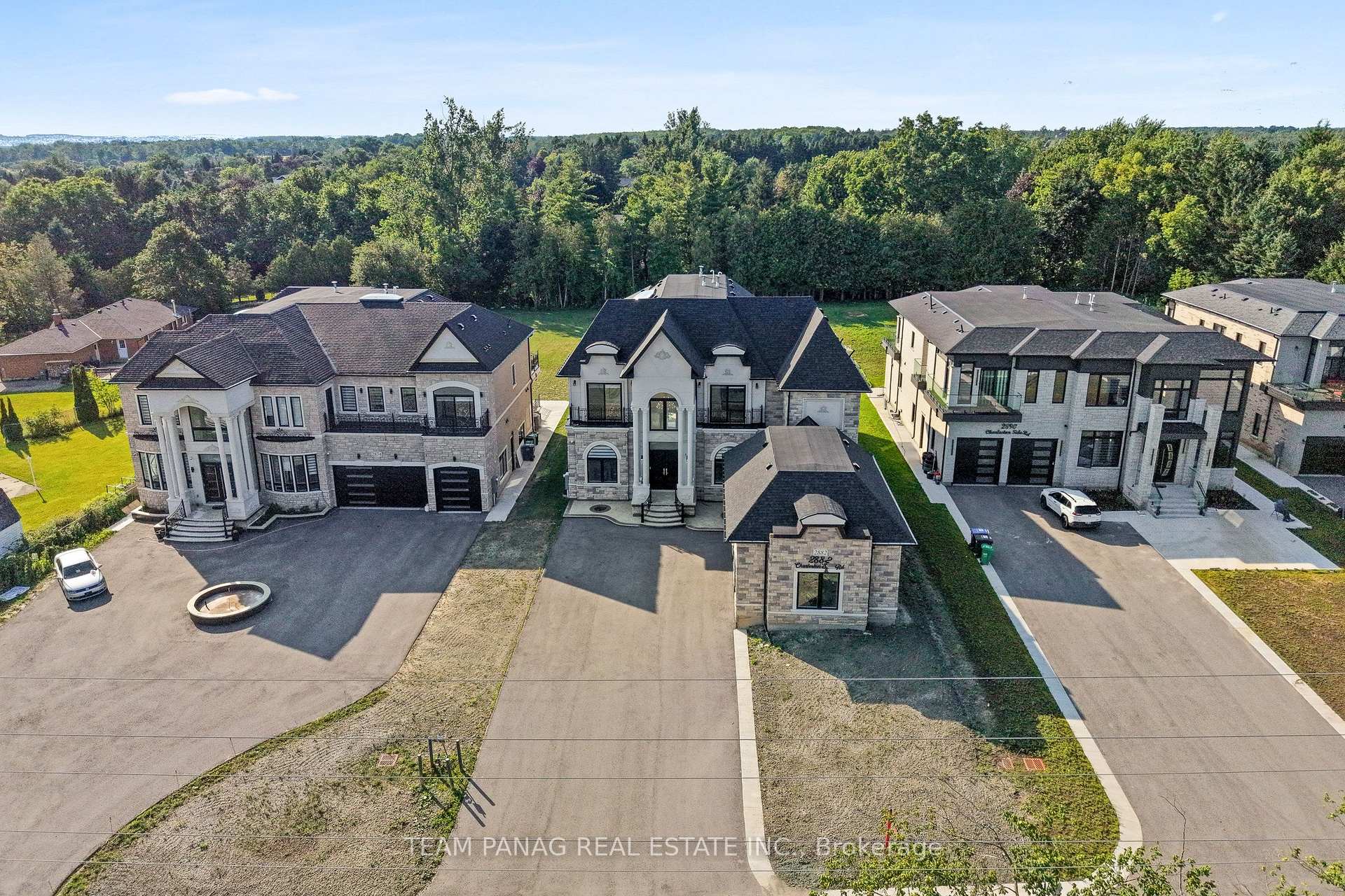 Photo 3 of 2882 Charleston Side Road, Caledon, Caledon Village — HOMEH