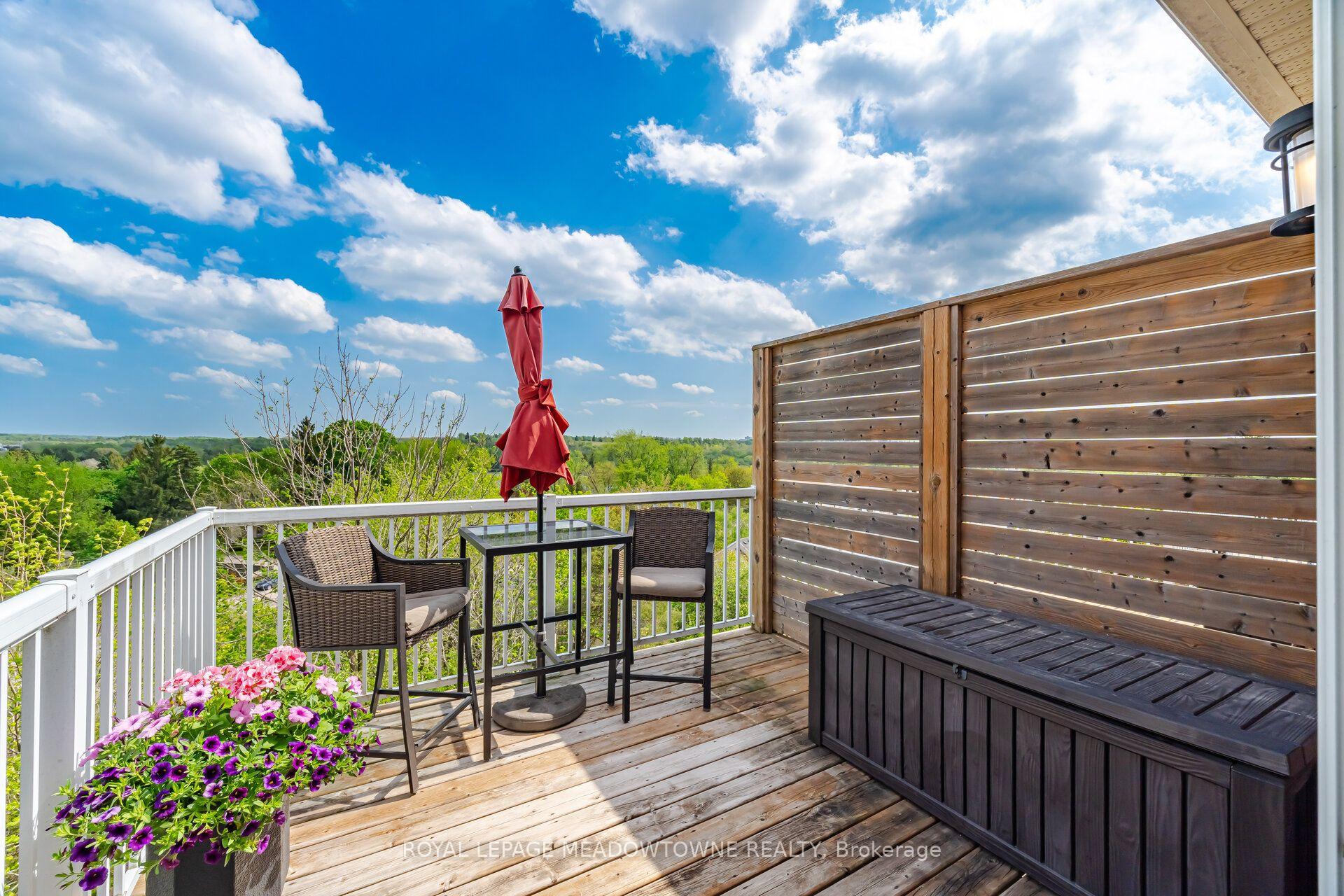 Photo 4 of Unit 207, 7 Cityview Drive S, Guelph, Grange Road — HOMEH