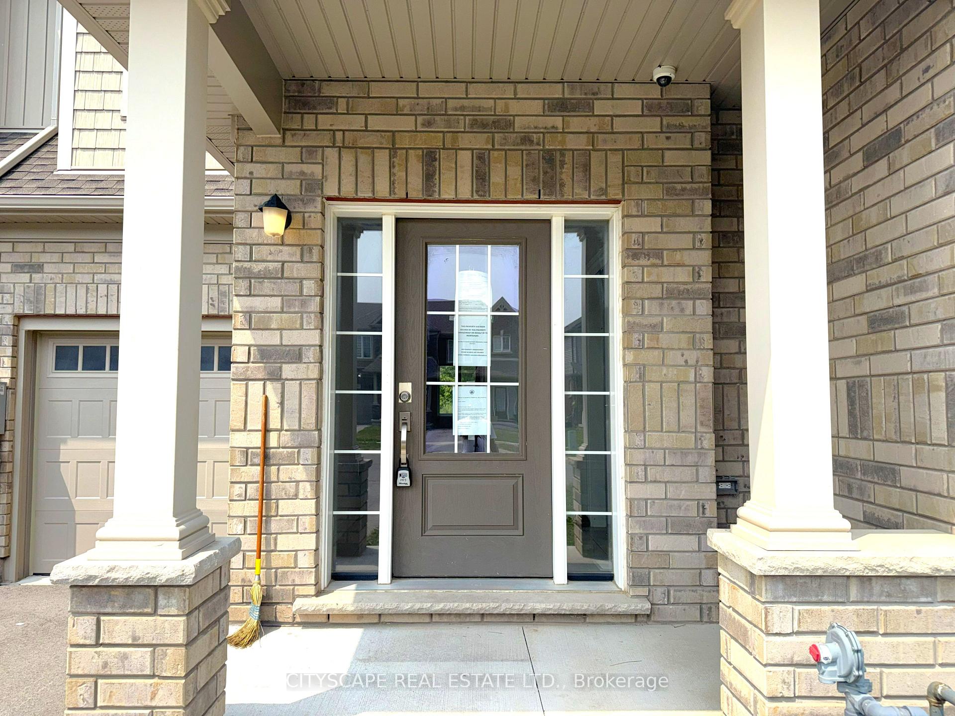 Photo 3 of 100 Sunflower Place, Welland, West Welland — HOMEH