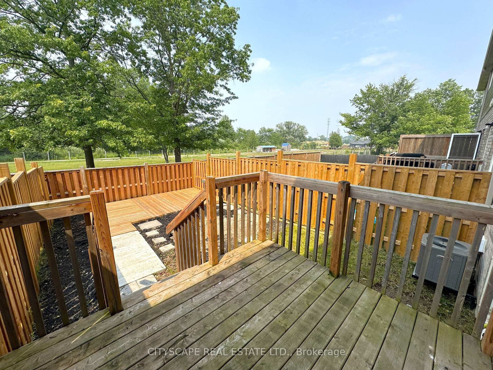 Photo 43 of 100 Sunflower Place, Welland, West Welland — HOMEH