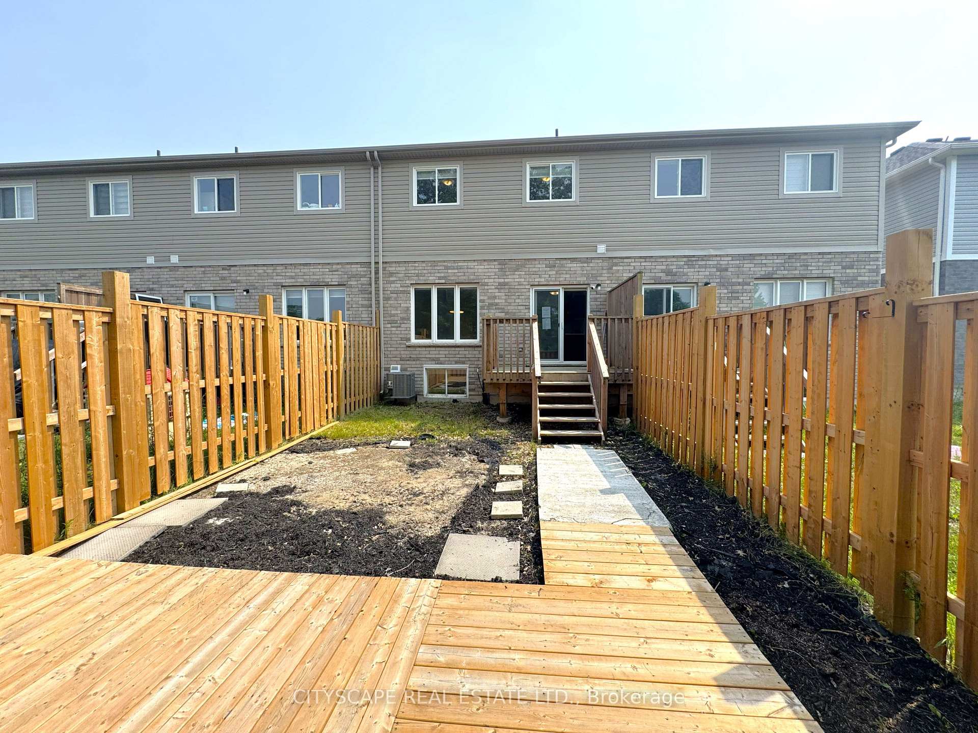 Photo 45 of 100 Sunflower Place, Welland, West Welland — HOMEH