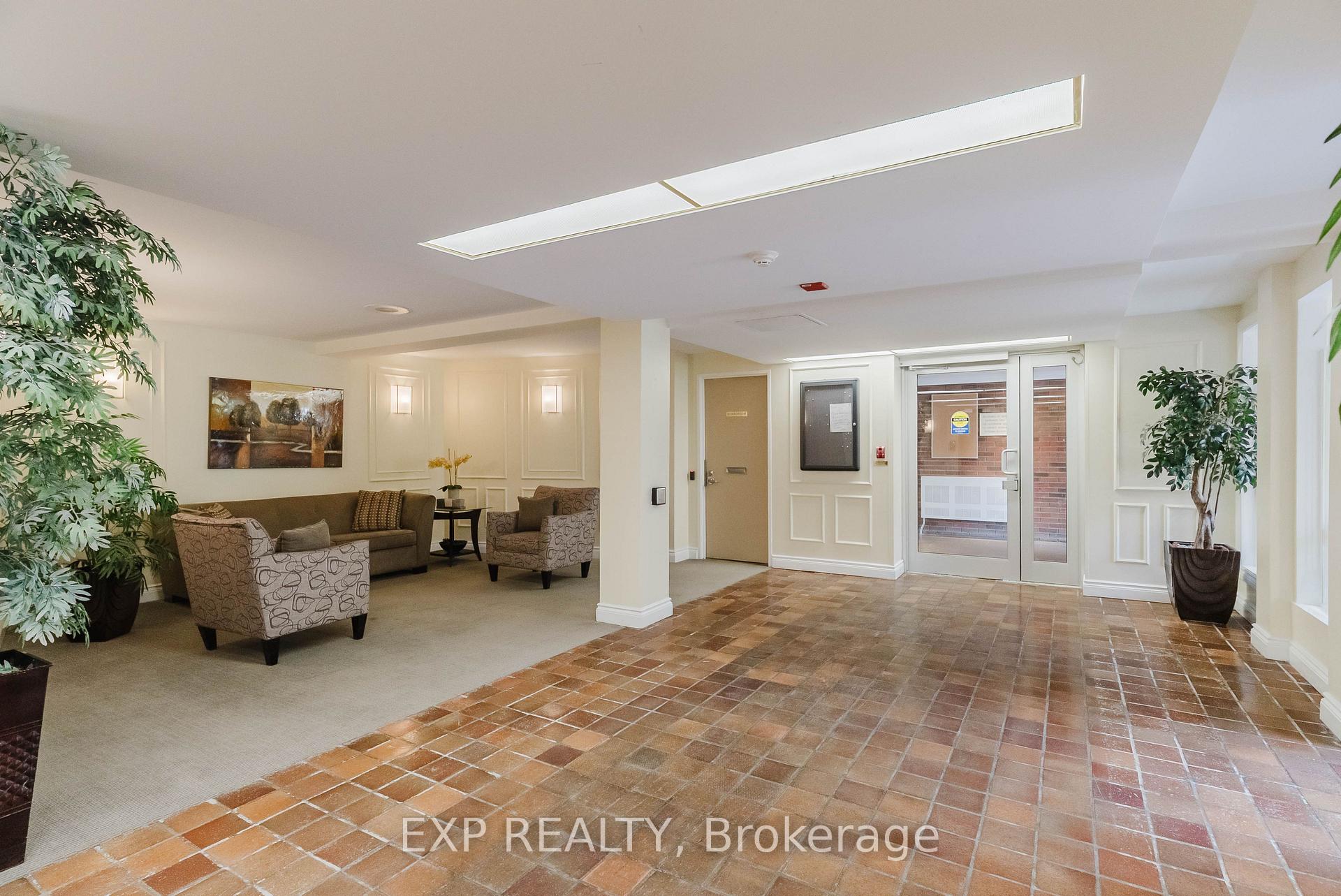 Photo 6 of Unit 604, 1356 Meadowlands Drive N, Ottawa, Borden Farm/Stewart Farm/Carleton Heights/Parkwood Hills — HOMEH