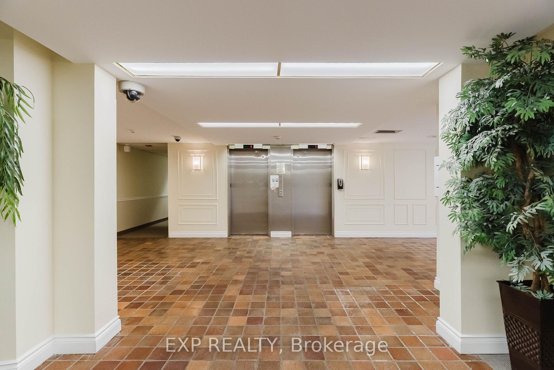 Photo 10 of Unit 604, 1356 Meadowlands Drive N, Ottawa, Borden Farm/Stewart Farm/Carleton Heights/Parkwood Hills — HOMEH