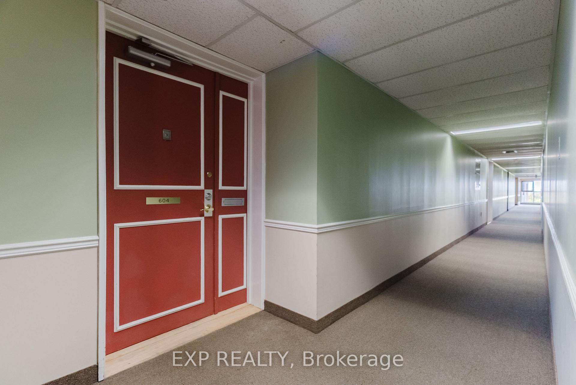Photo 11 of Unit 604, 1356 Meadowlands Drive N, Ottawa, Borden Farm/Stewart Farm/Carleton Heights/Parkwood Hills — HOMEH