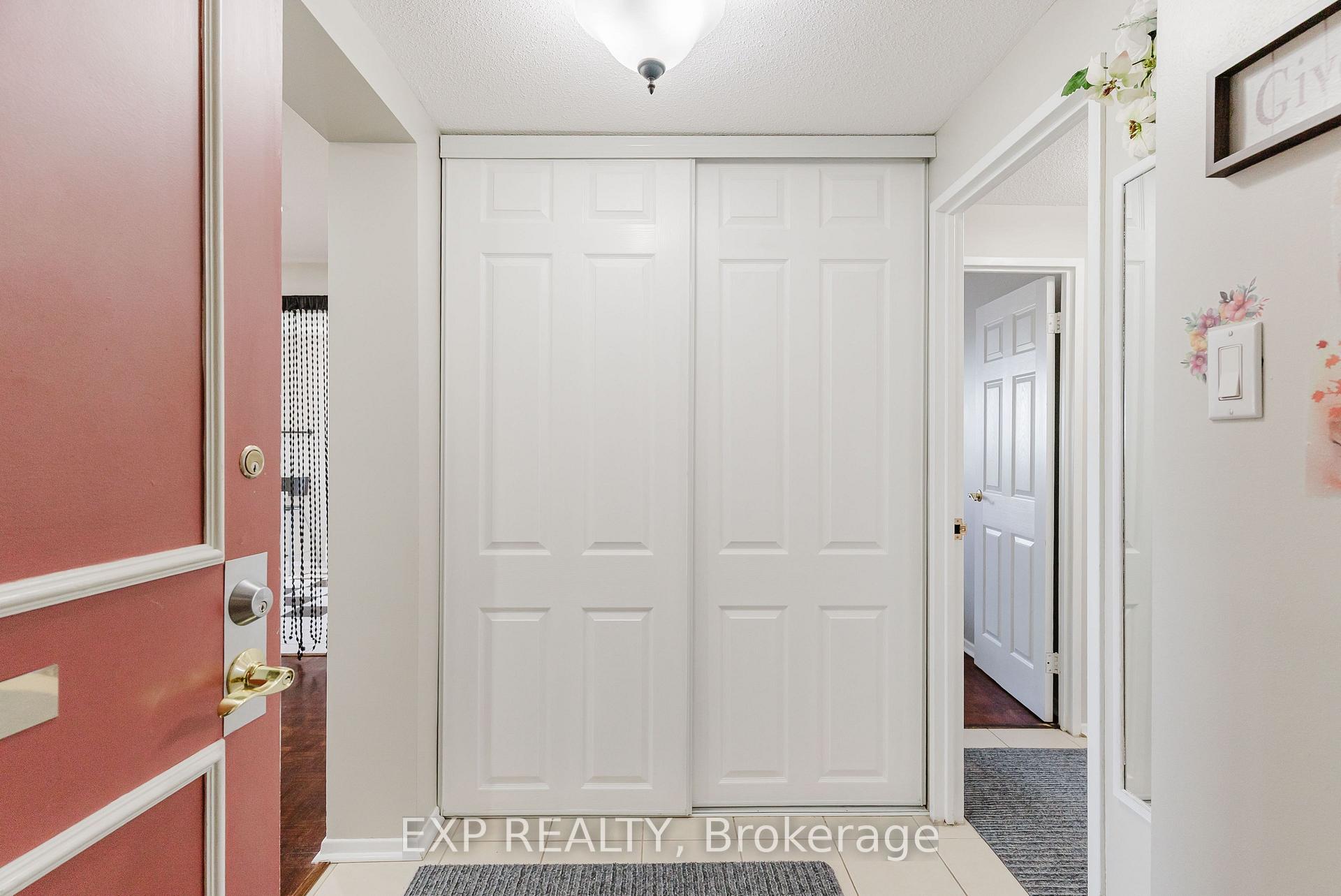Photo 12 of Unit 604, 1356 Meadowlands Drive N, Ottawa, Borden Farm/Stewart Farm/Carleton Heights/Parkwood Hills — HOMEH