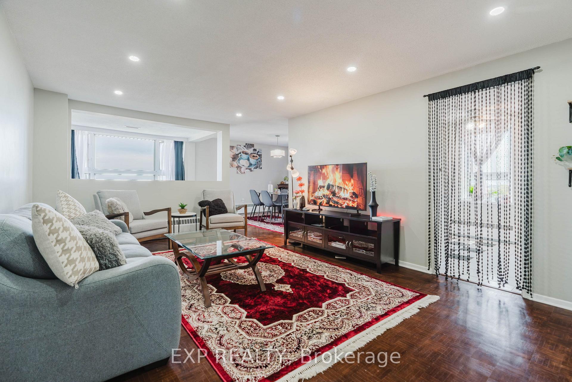 Photo 16 of Unit 604, 1356 Meadowlands Drive N, Ottawa, Borden Farm/Stewart Farm/Carleton Heights/Parkwood Hills — HOMEH