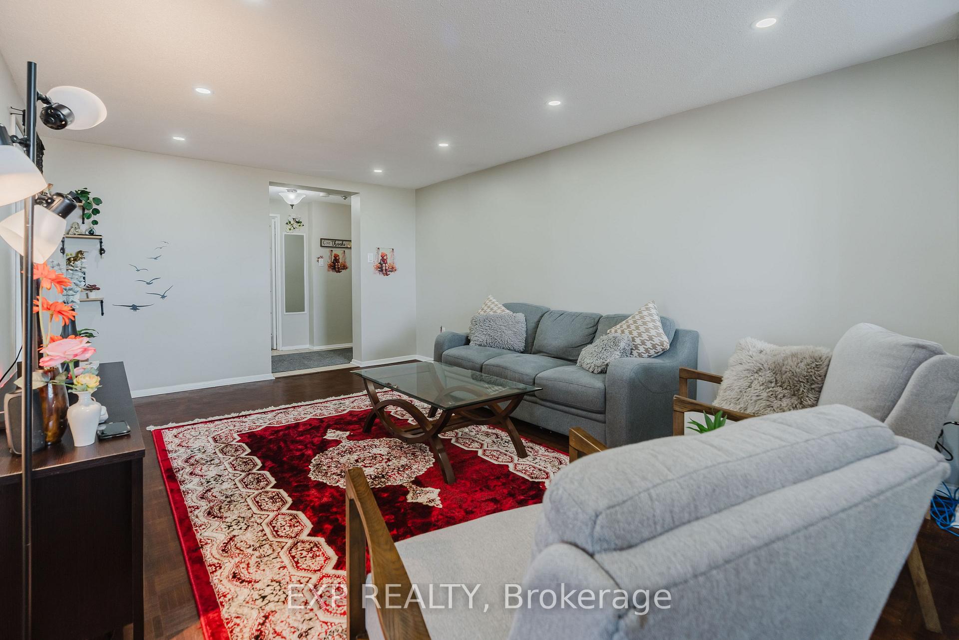Photo 17 of Unit 604, 1356 Meadowlands Drive N, Ottawa, Borden Farm/Stewart Farm/Carleton Heights/Parkwood Hills — HOMEH