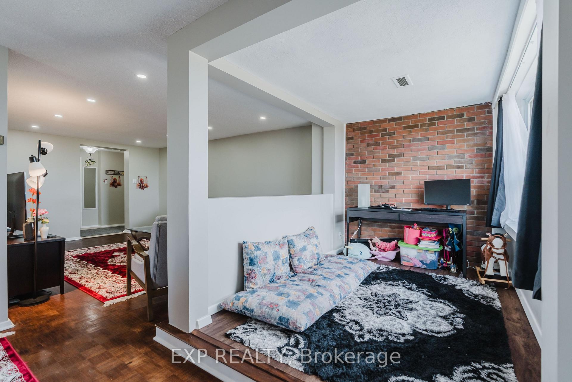 Photo 22 of Unit 604, 1356 Meadowlands Drive N, Ottawa, Borden Farm/Stewart Farm/Carleton Heights/Parkwood Hills — HOMEH