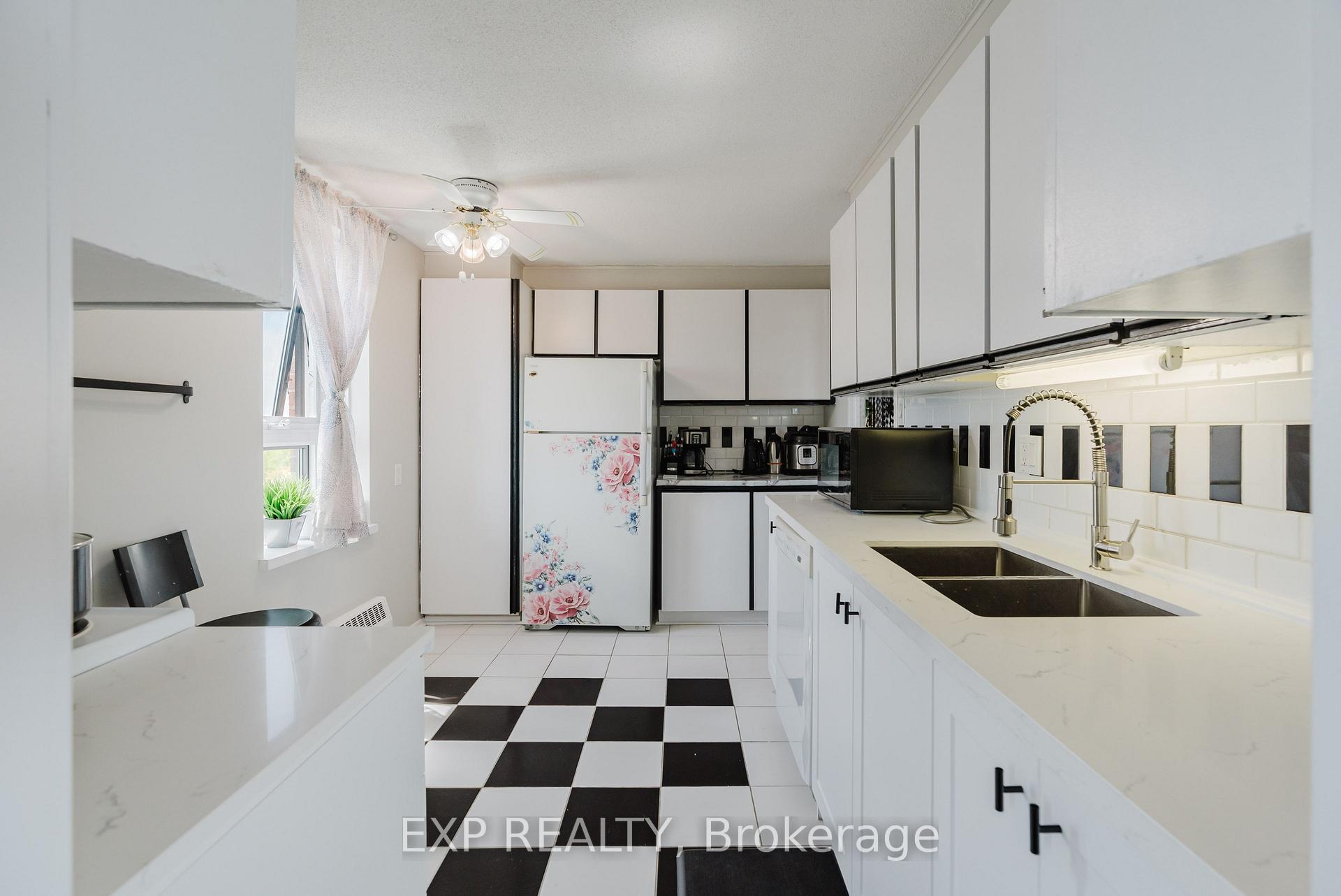 Photo 28 of Unit 604, 1356 Meadowlands Drive N, Ottawa, Borden Farm/Stewart Farm/Carleton Heights/Parkwood Hills — HOMEH