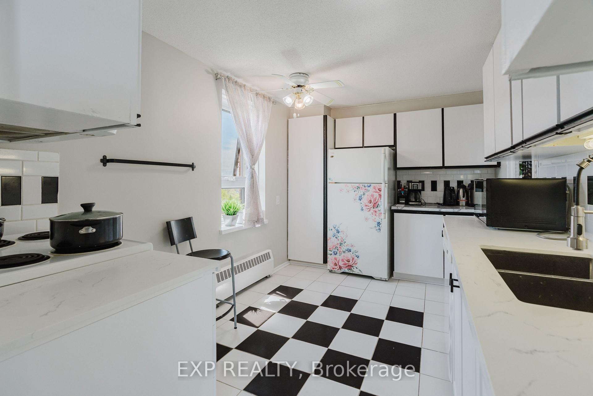Photo 29 of Unit 604, 1356 Meadowlands Drive N, Ottawa, Borden Farm/Stewart Farm/Carleton Heights/Parkwood Hills — HOMEH