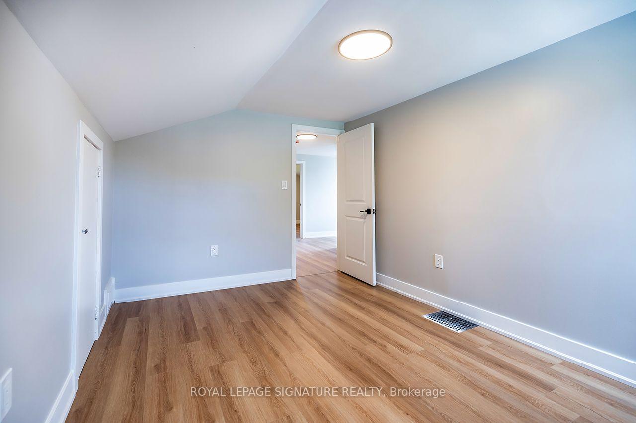Photo 14 of 688 Aylmer Street, Peterborough, Northcrest Ward 5 — HOMEH