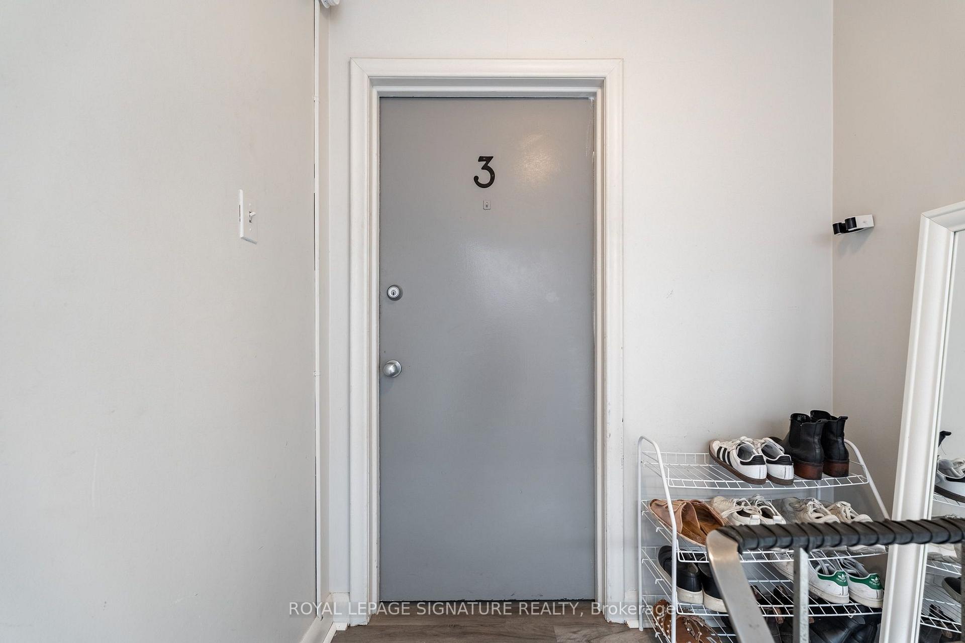 Photo 3 of Unit 3, 117 Hillsdale Avenue E, Toronto, Mount Pleasant West — HOMEH