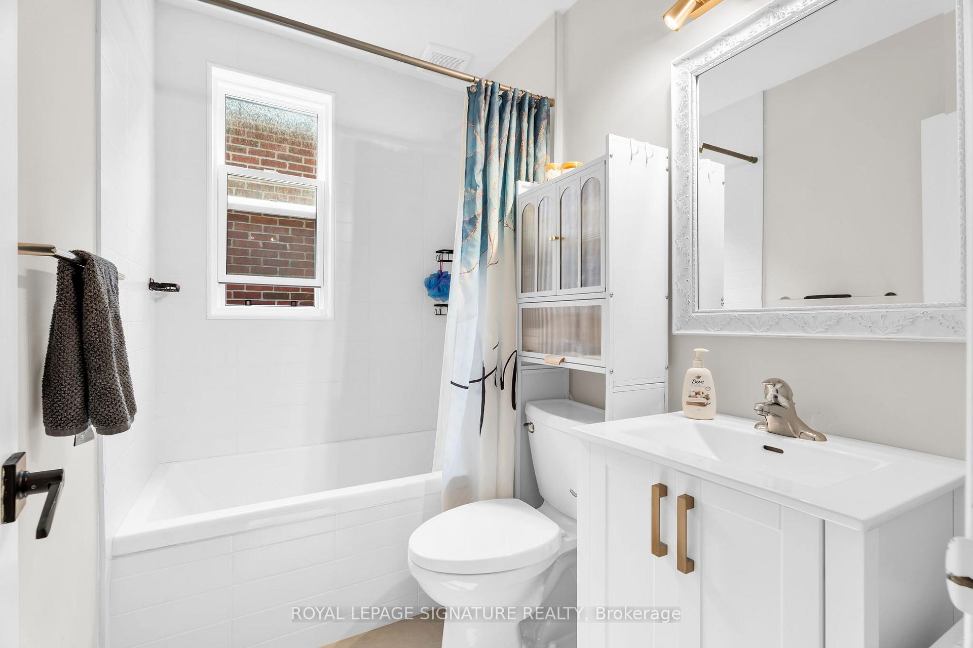 Photo 19 of Unit 3, 117 Hillsdale Avenue E, Toronto, Mount Pleasant West — HOMEH