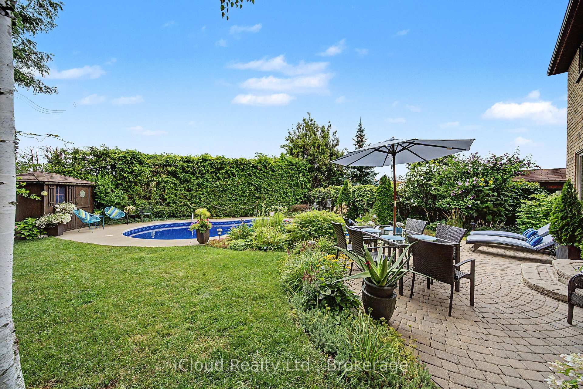 Photo 5 of 3926 Baggins Court, Mississauga, Lisgar — HOMEH