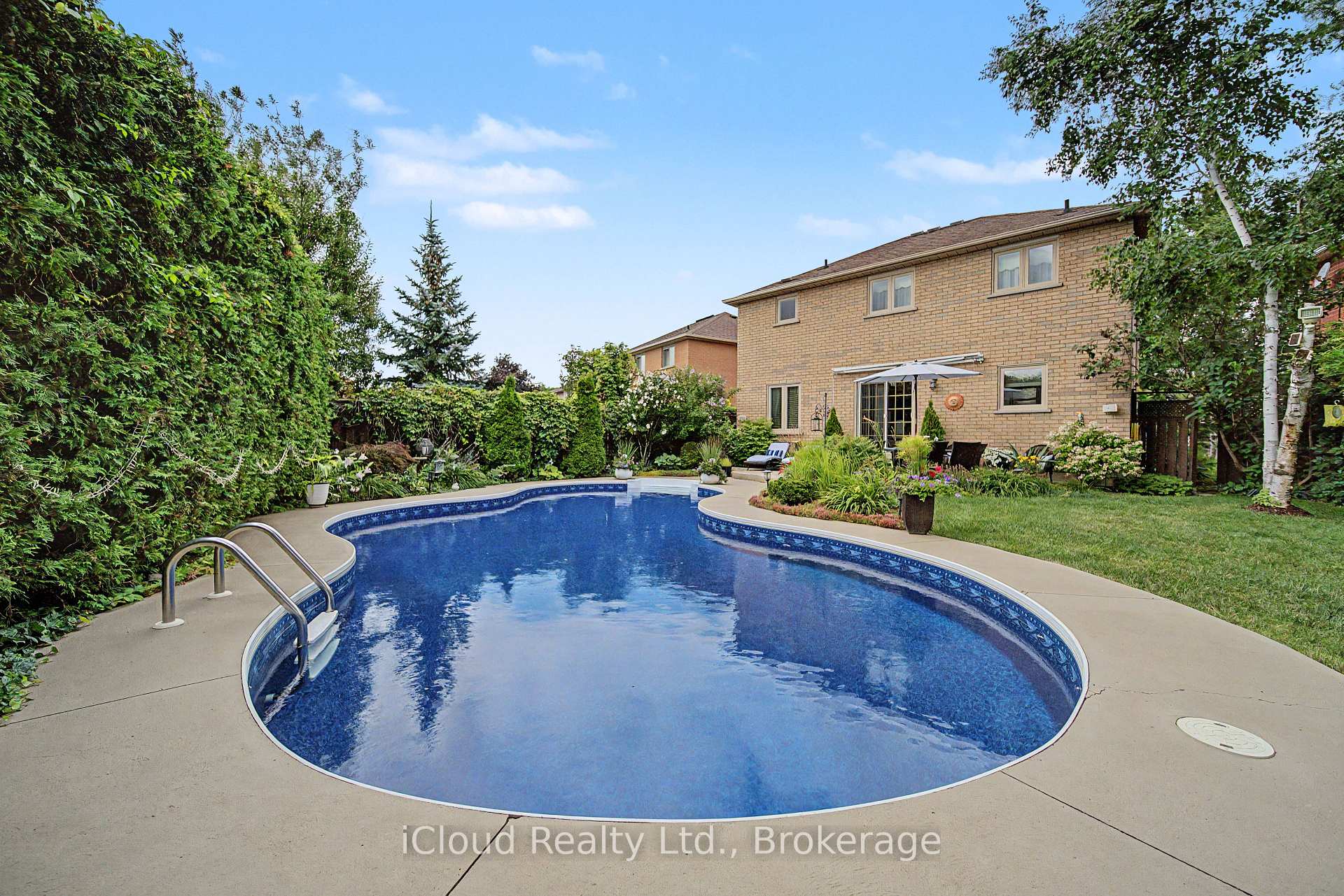 Photo 7 of 3926 Baggins Court, Mississauga, Lisgar — HOMEH