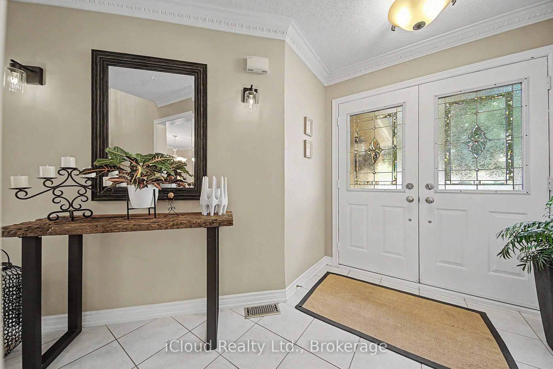 Photo 13 of 3926 Baggins Court, Mississauga, Lisgar — HOMEH