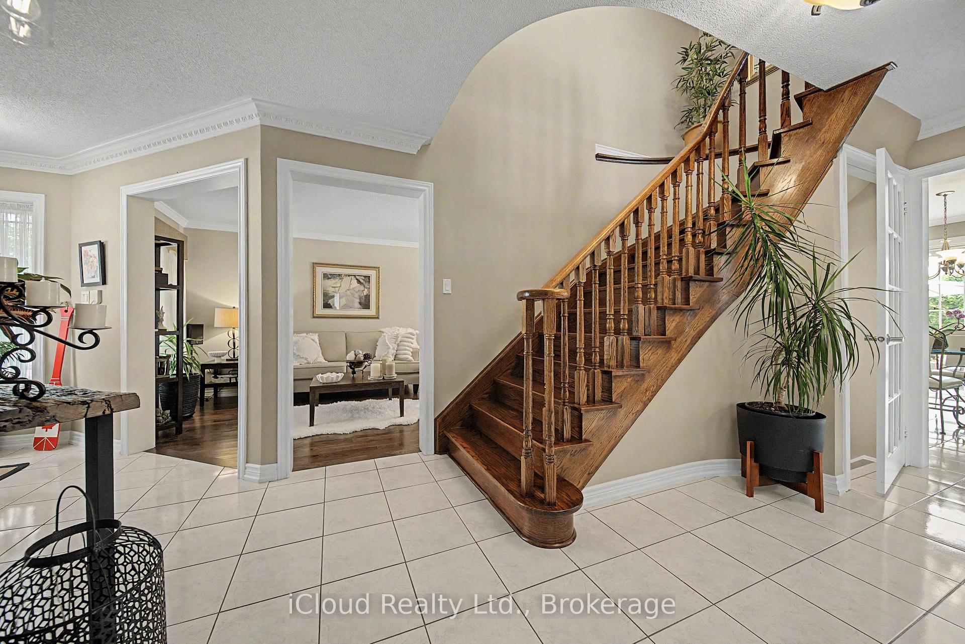 Photo 16 of 3926 Baggins Court, Mississauga, Lisgar — HOMEH