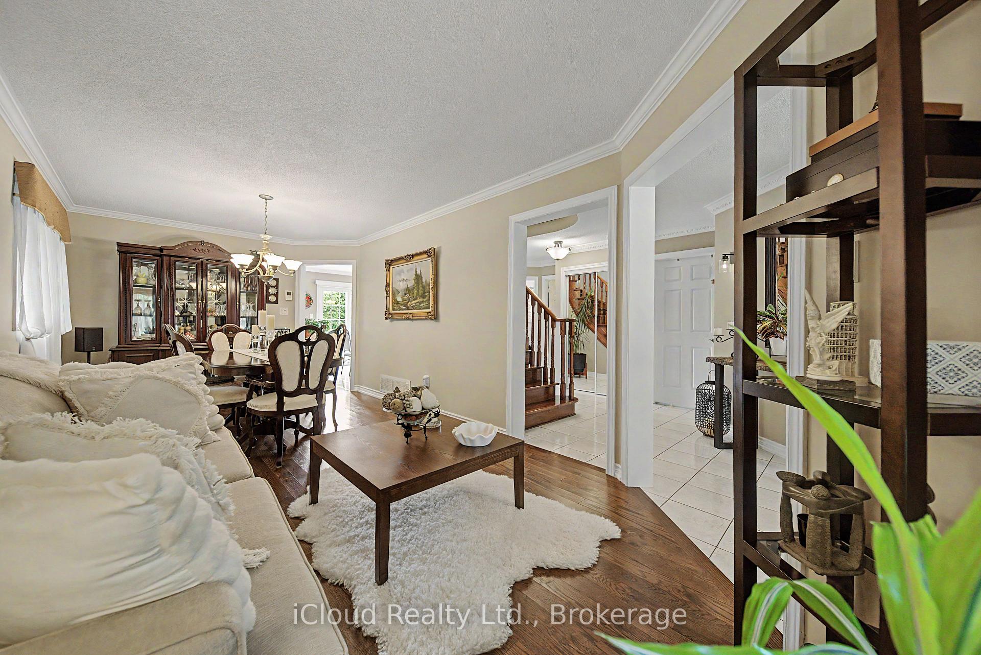 Photo 17 of 3926 Baggins Court, Mississauga, Lisgar — HOMEH