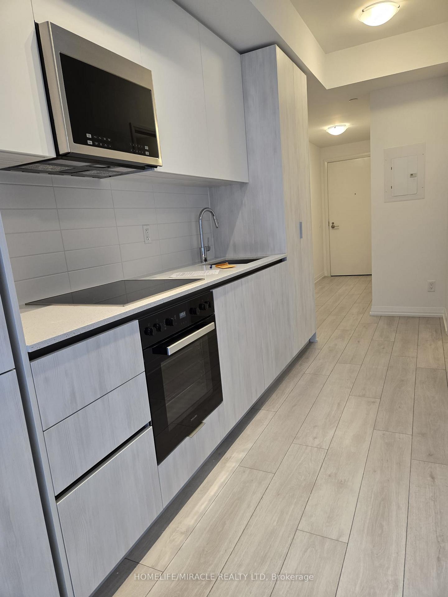 Photo 6 of Unit 1001, 400 King Street, Toronto, Waterfront Communities — HOMEH