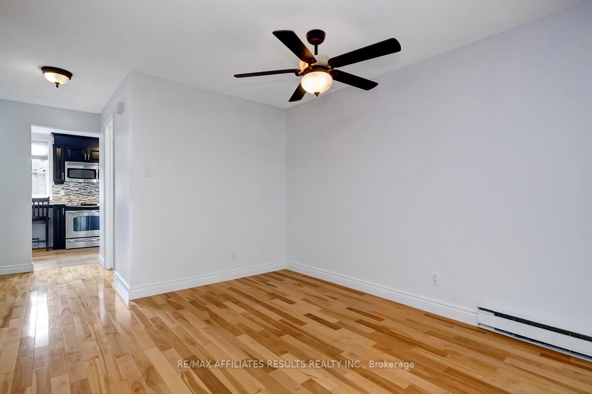 Photo 11 of Unit 6549B, 6549 Bilberry Drive, Ottawa, Convent Glen North — HOMEH