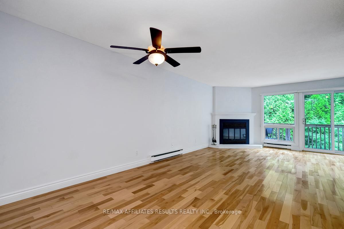 Photo 13 of Unit 6549B, 6549 Bilberry Drive, Ottawa, Convent Glen North — HOMEH