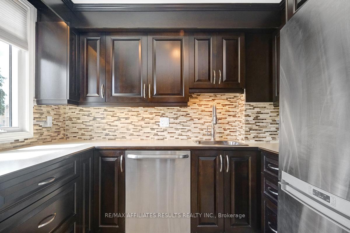 Photo 18 of Unit 6549B, 6549 Bilberry Drive, Ottawa, Convent Glen North — HOMEH