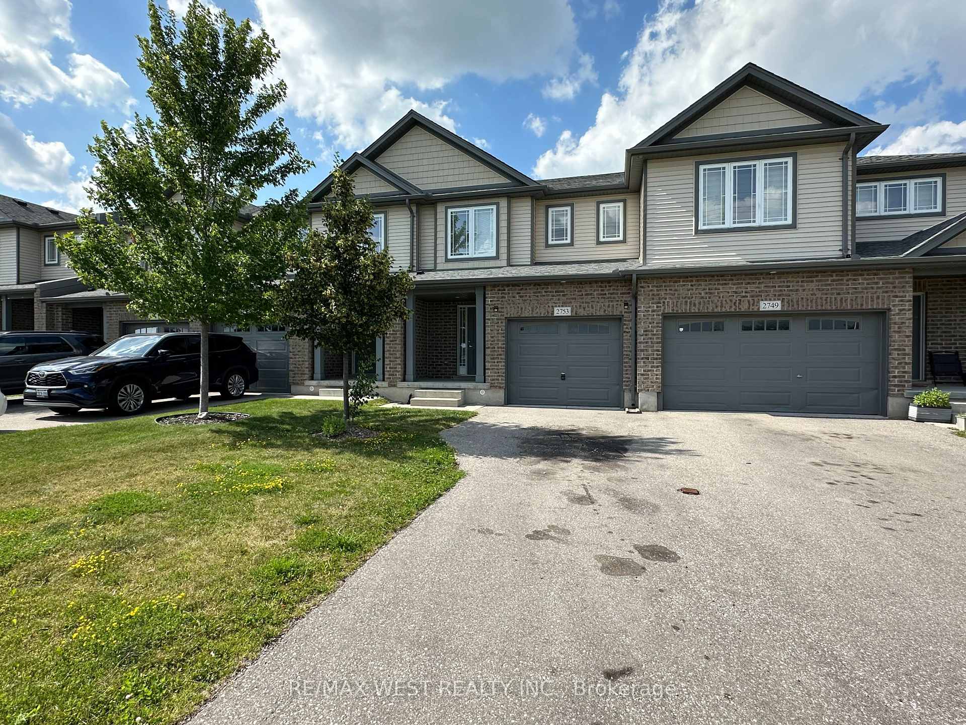 Photo 1 of 2753 Asima Drive, London, South U — HOMEH
