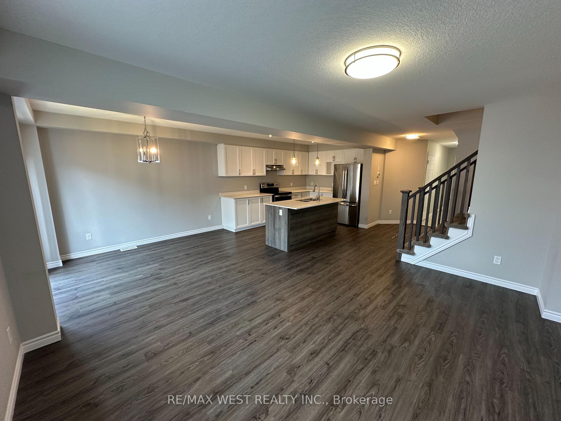 Photo 6 of 2753 Asima Drive, London, South U — HOMEH