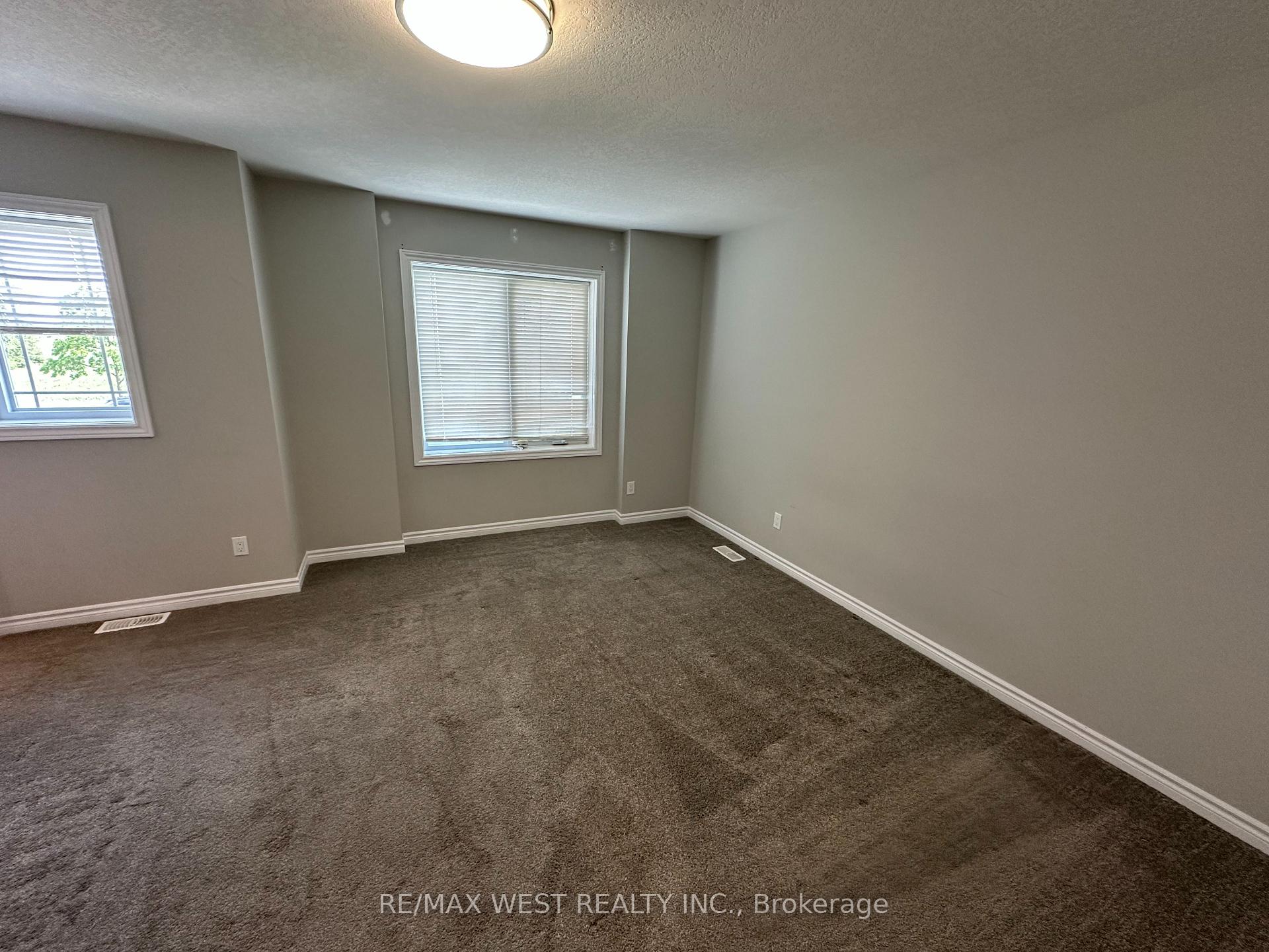Photo 10 of 2753 Asima Drive, London, South U — HOMEH