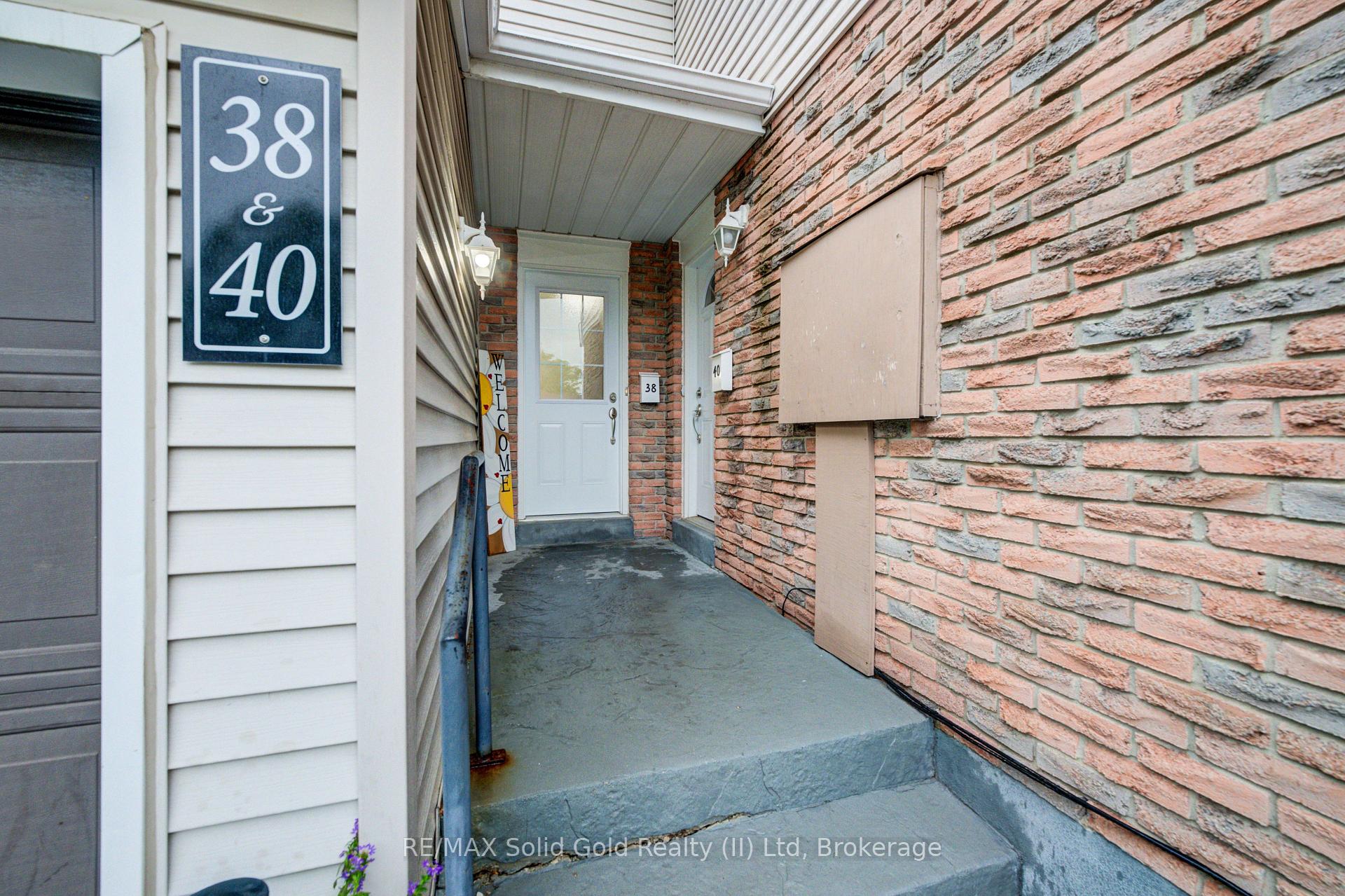Photo 3 of Unit 38, 175 Elm Ridge Drive, Kitchener, Forest Heights — HOMEH