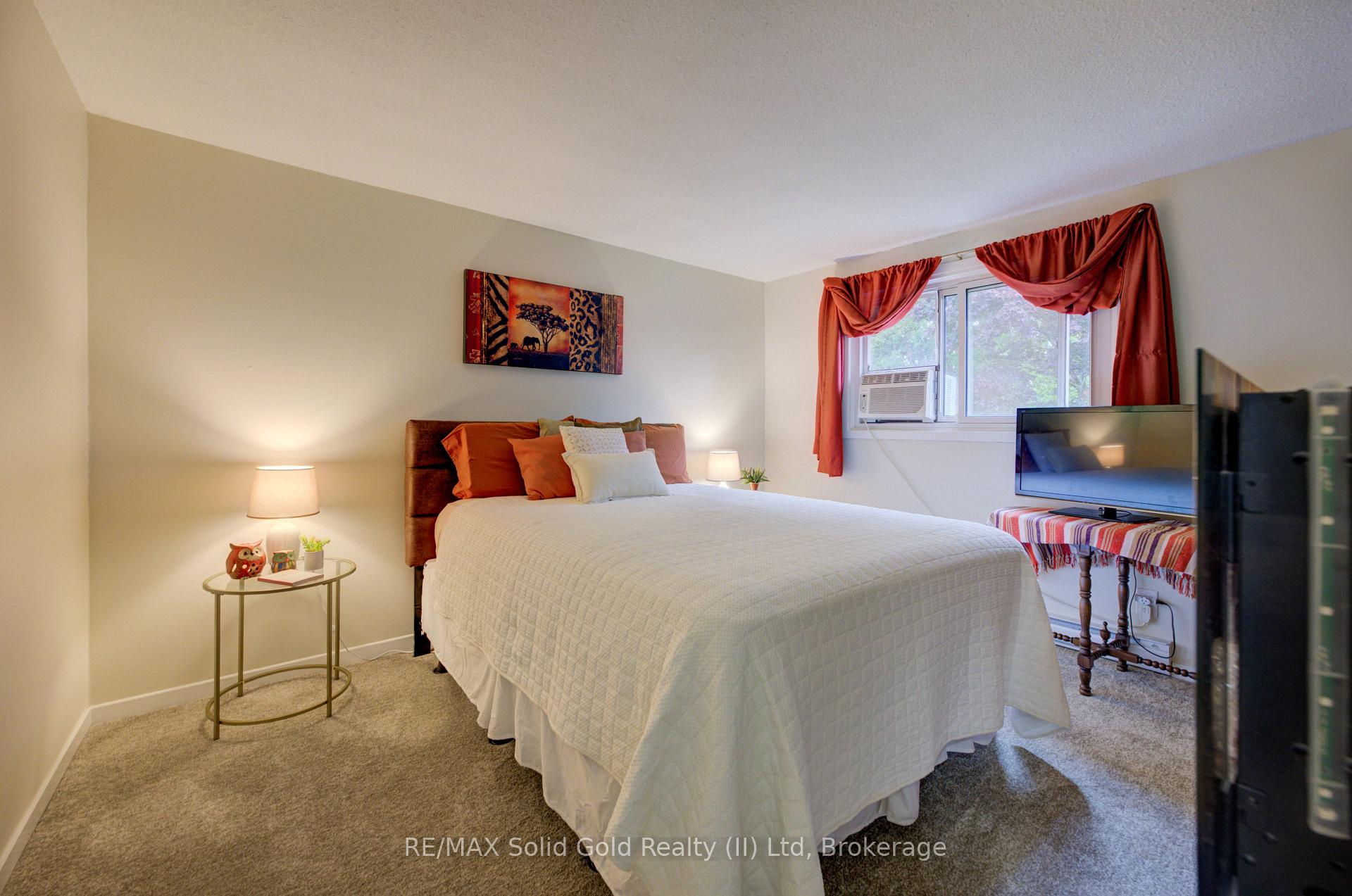 Photo 13 of Unit 38, 175 Elm Ridge Drive, Kitchener, Forest Heights — HOMEH