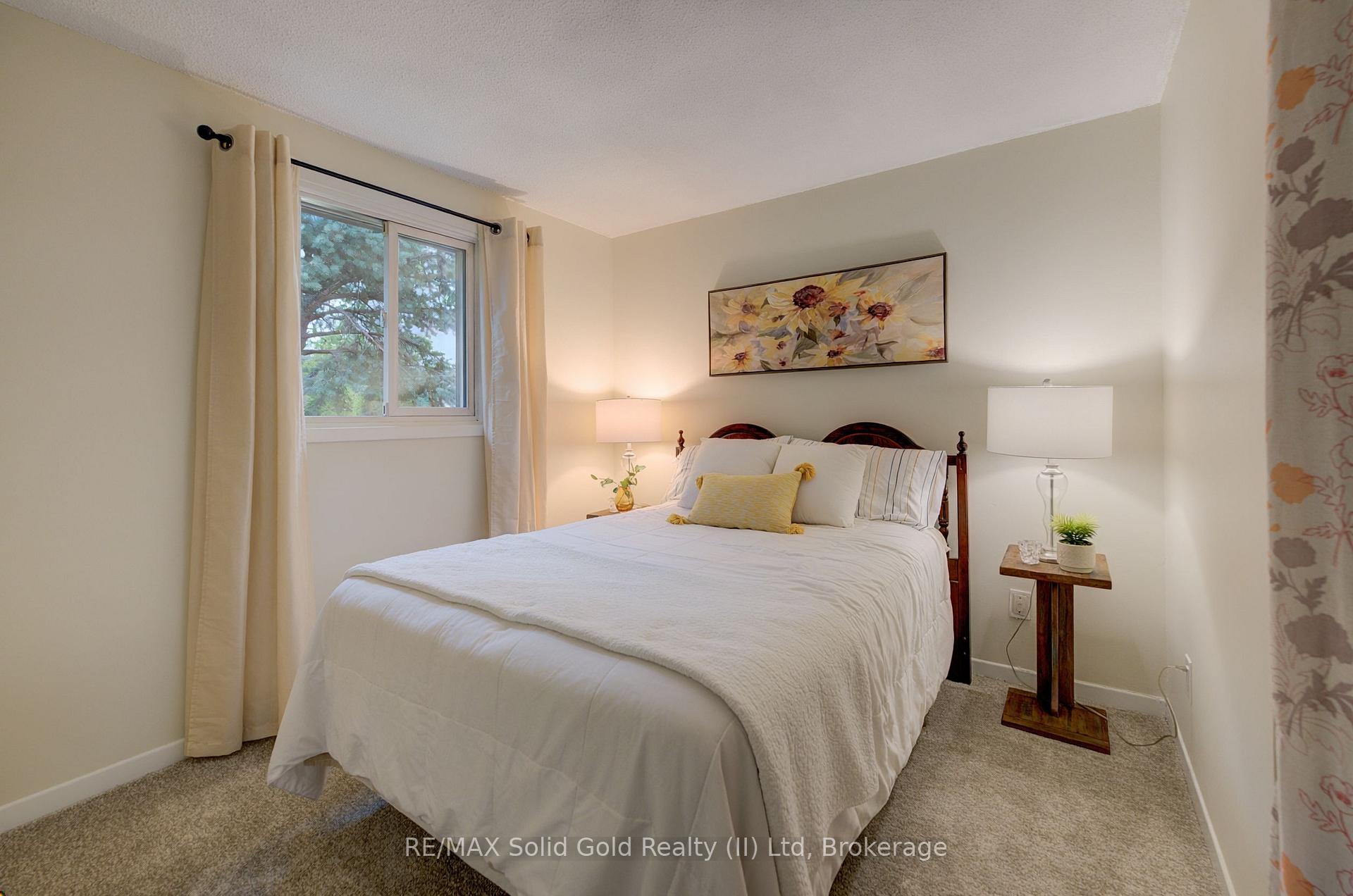 Photo 15 of Unit 38, 175 Elm Ridge Drive, Kitchener, Forest Heights — HOMEH