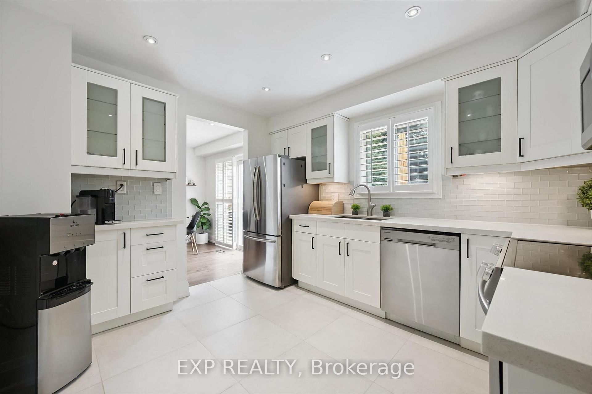 Photo 6 of 6220 Kindree Circle, Mississauga, Meadowvale — HOMEH